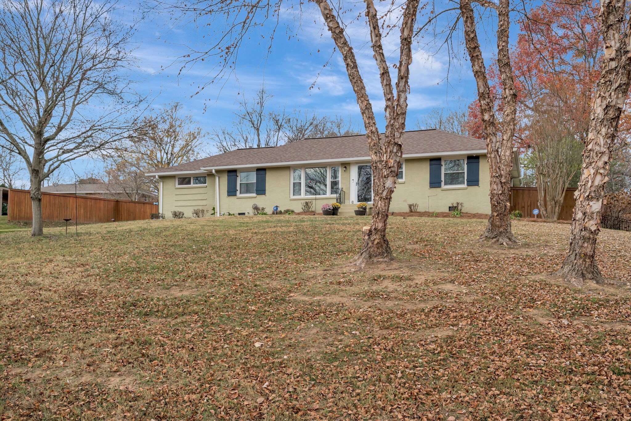 5217 Smartt Dr