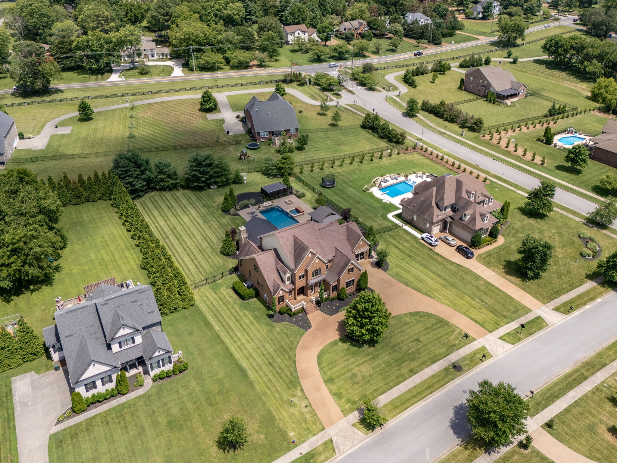 814 Pine Terrace Dr