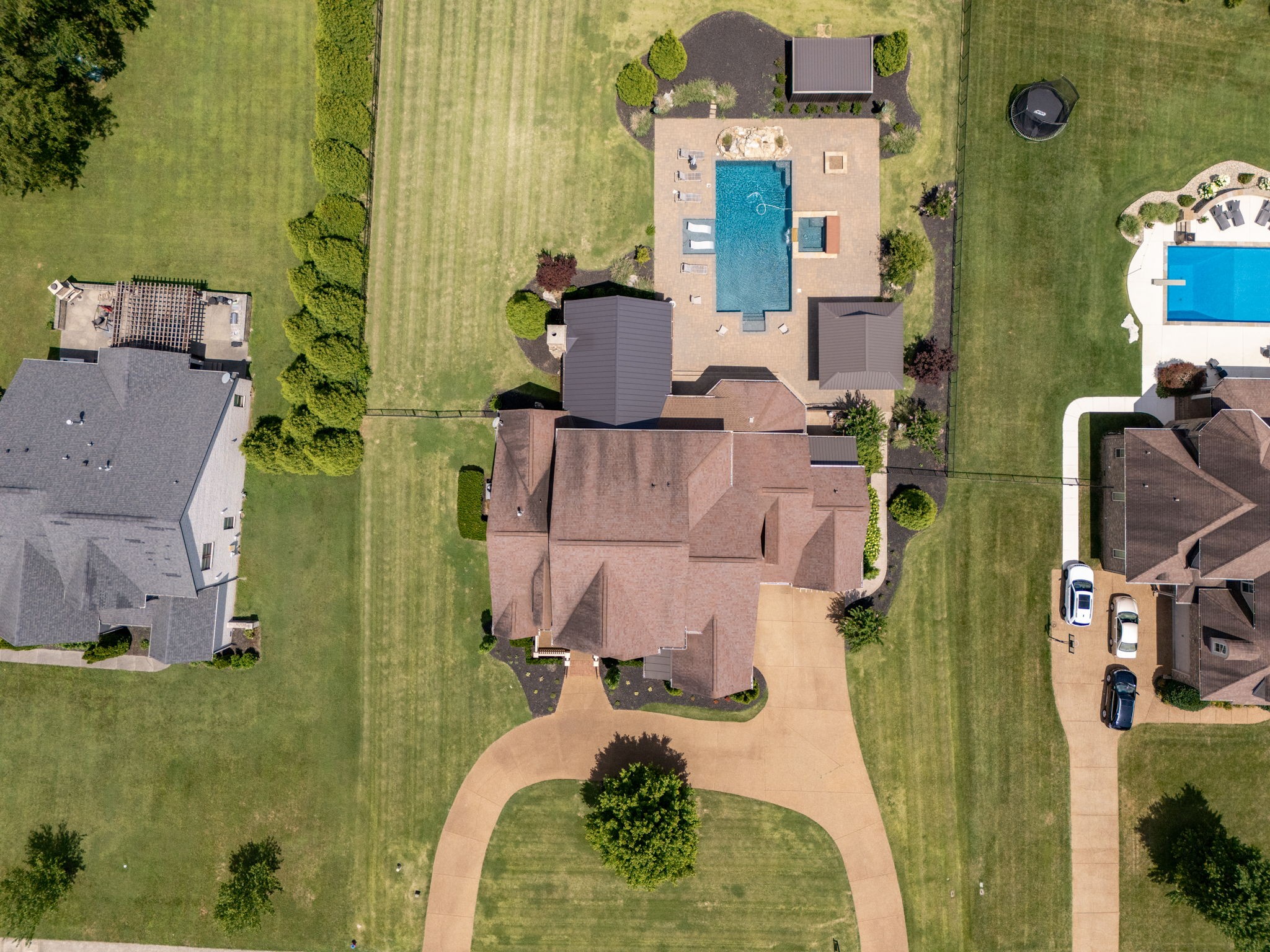 814 Pine Terrace Dr