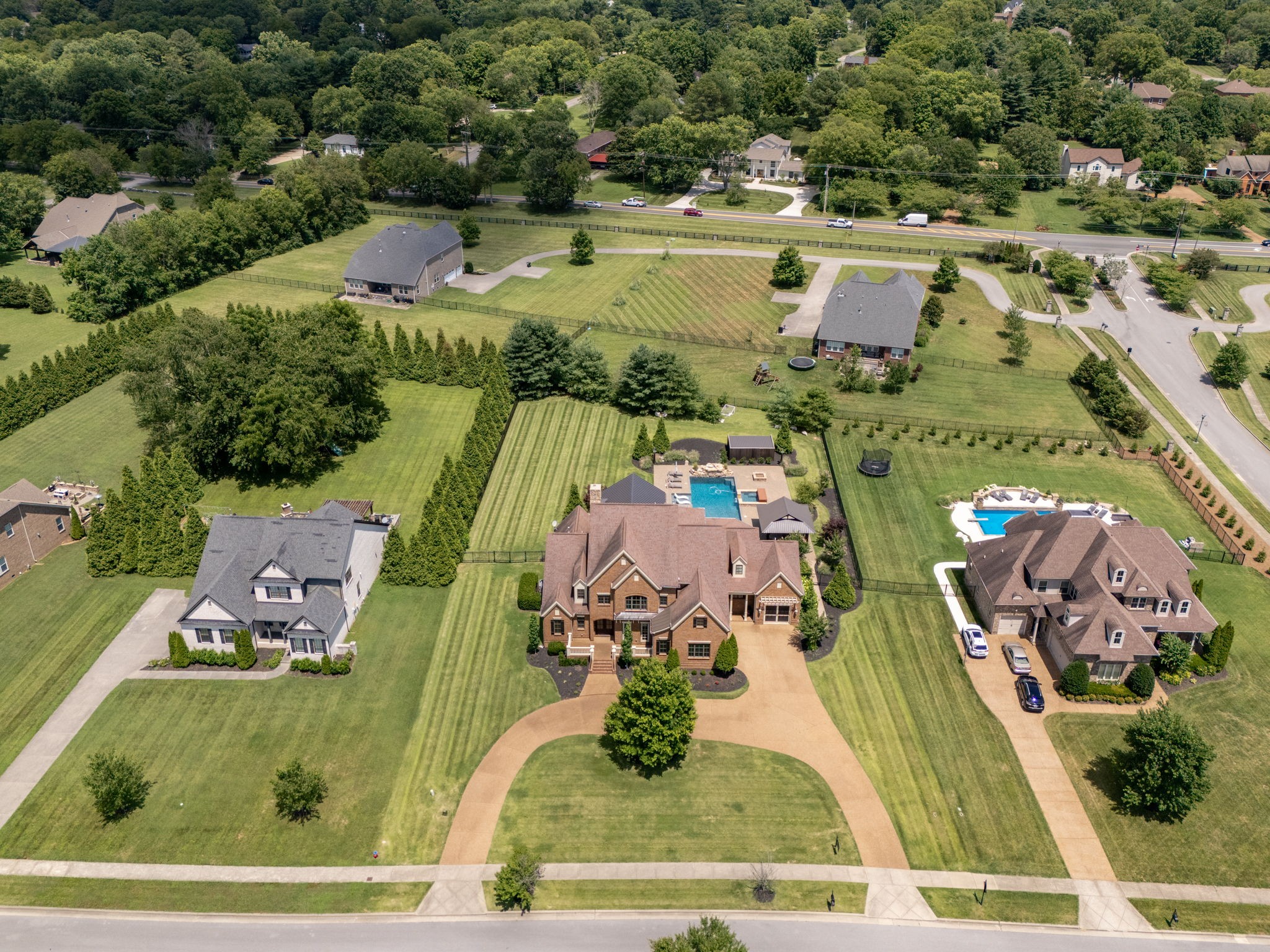 814 Pine Terrace Dr