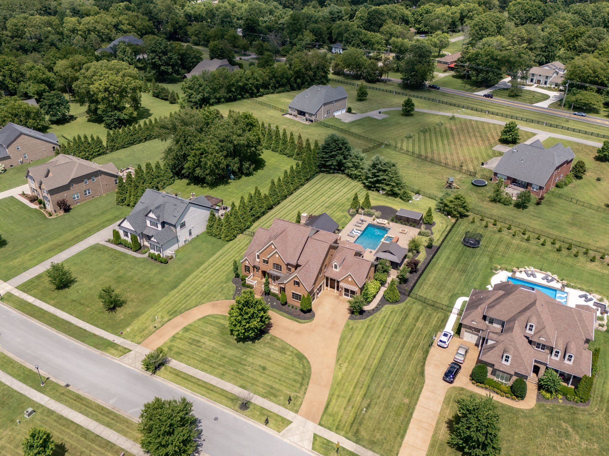 814 Pine Terrace Dr