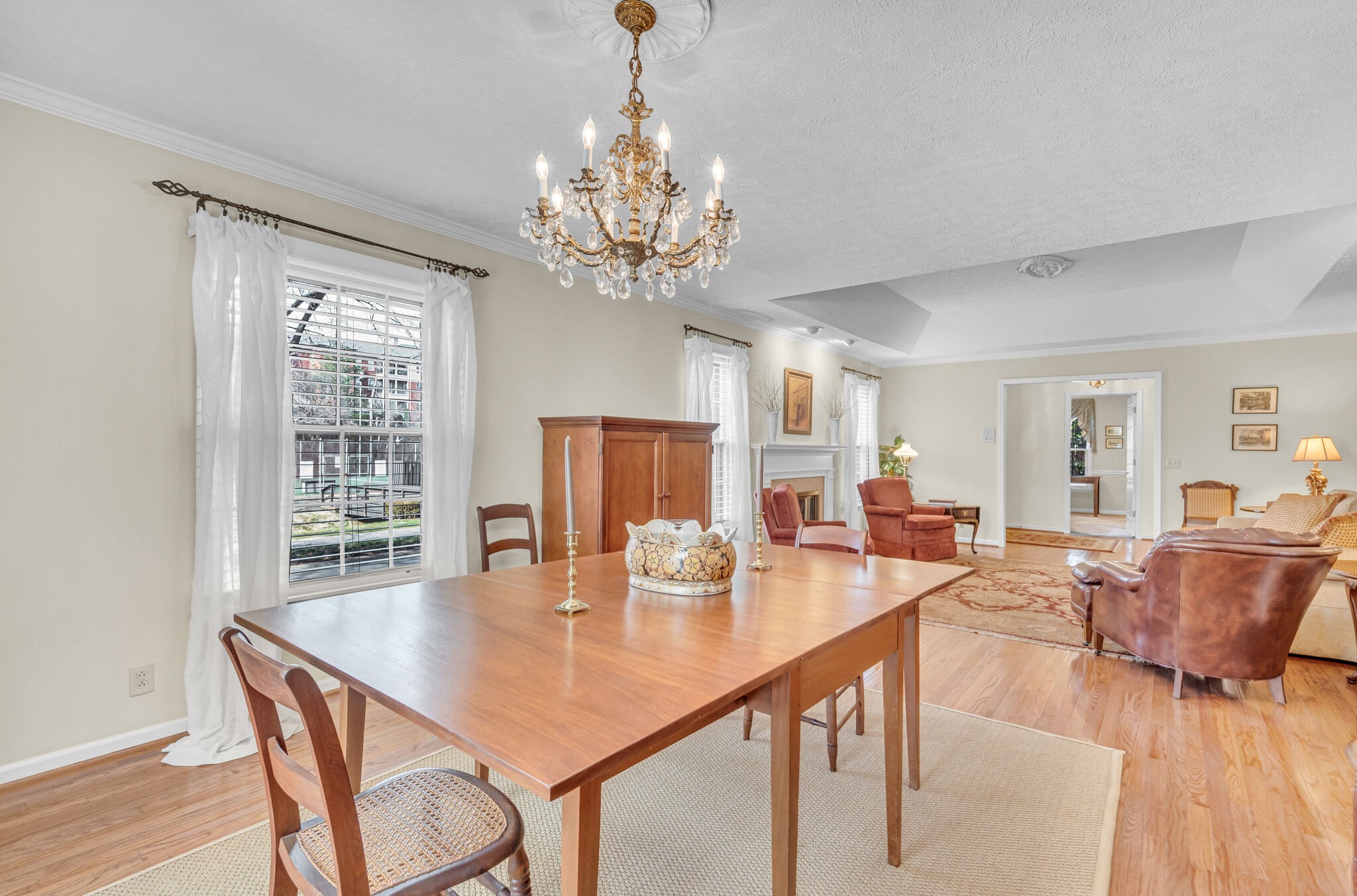 101 Hearthstone Manor Cir