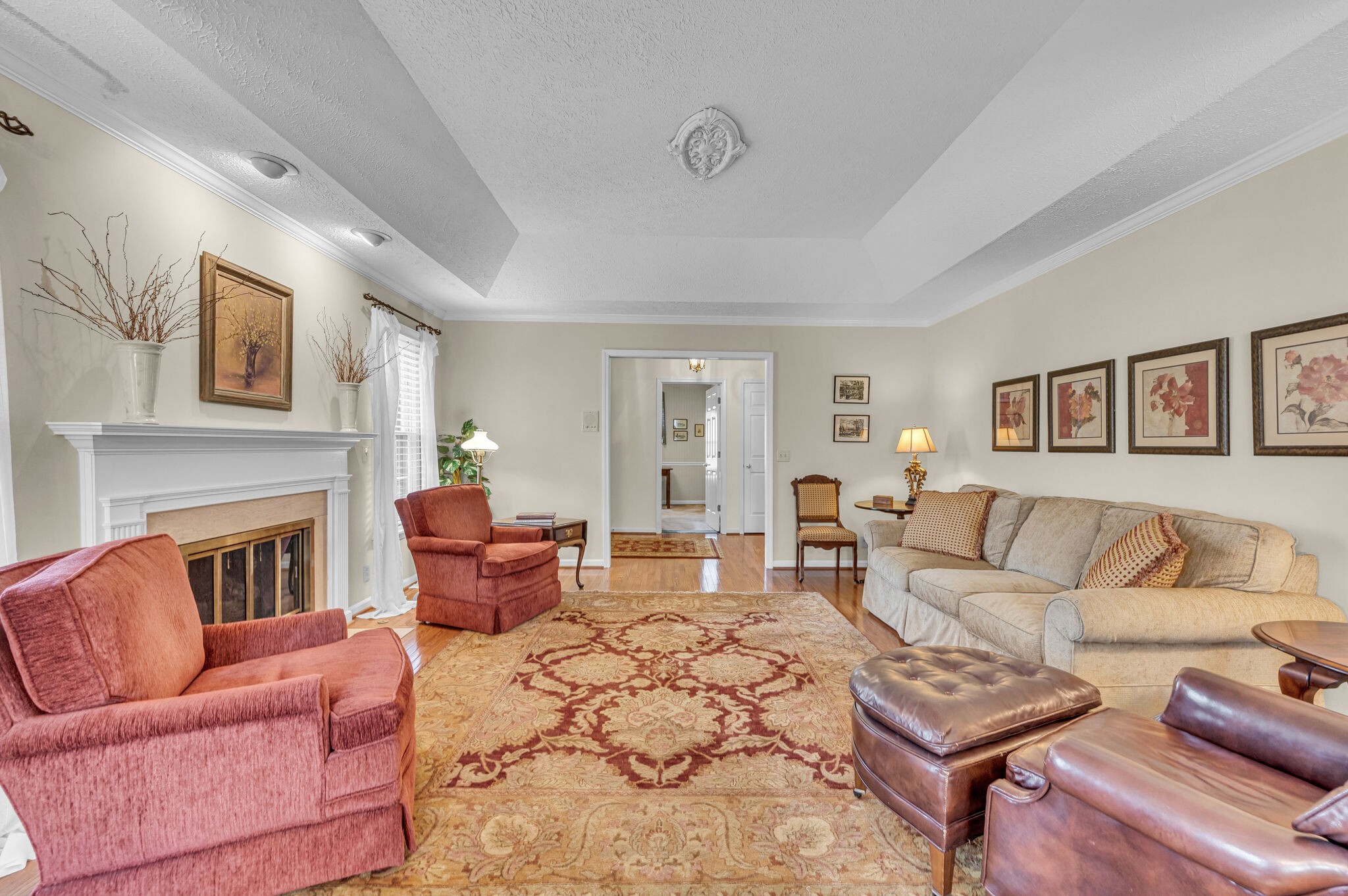 101 Hearthstone Manor Cir