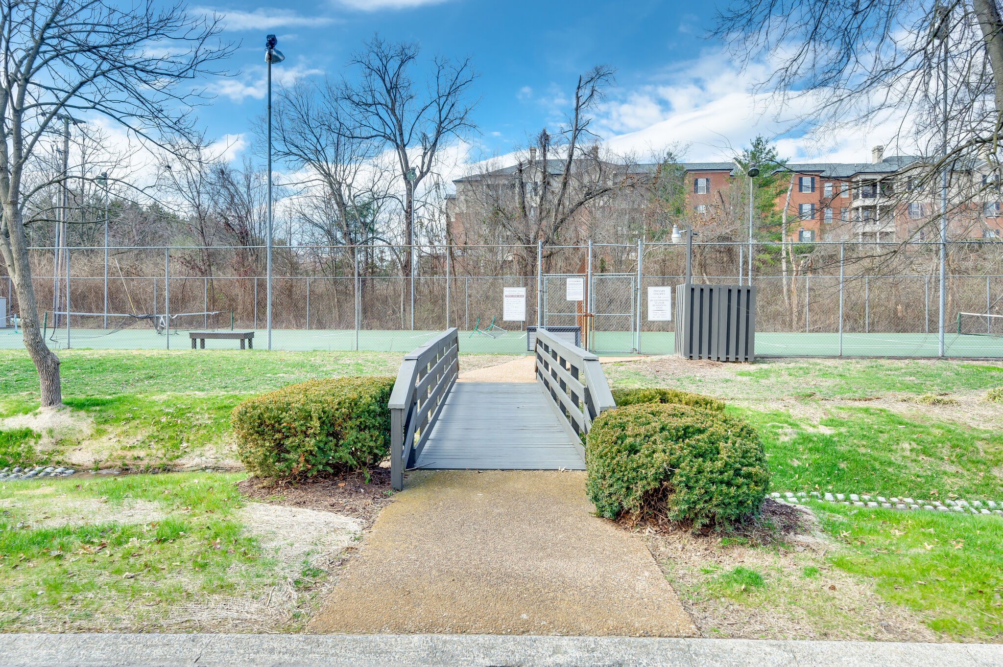 101 Hearthstone Manor Cir