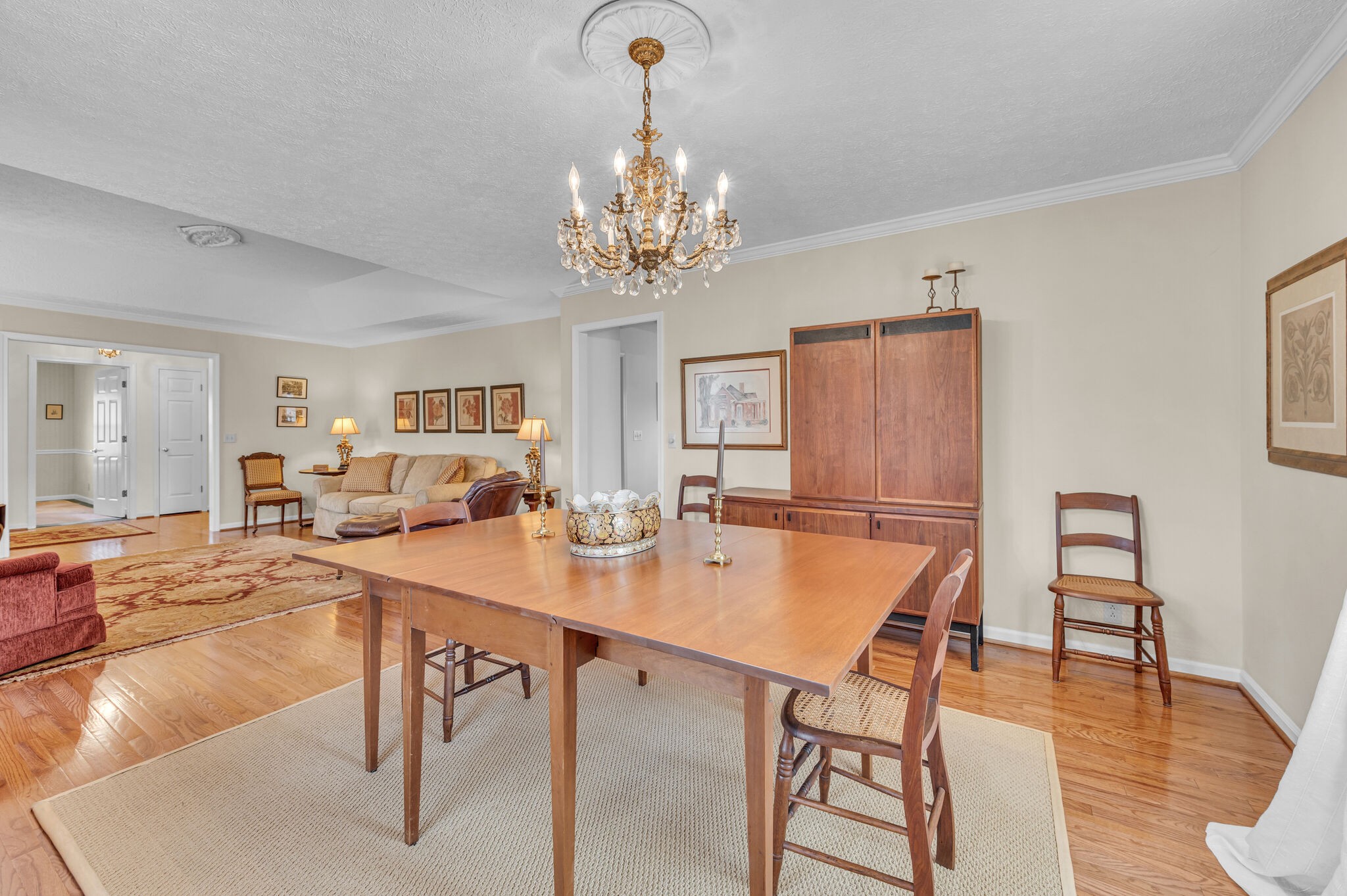 101 Hearthstone Manor Cir