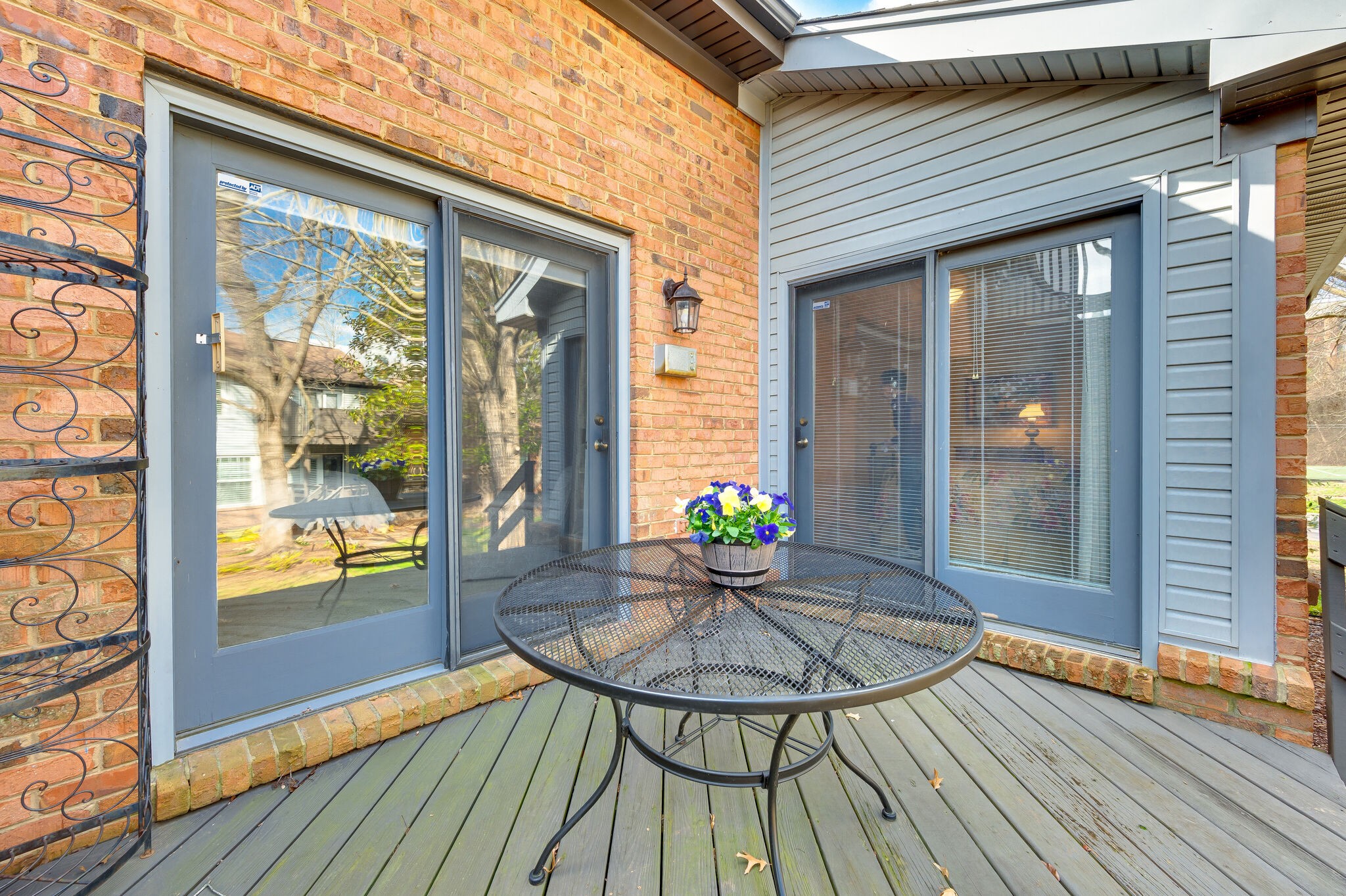 101 Hearthstone Manor Cir
