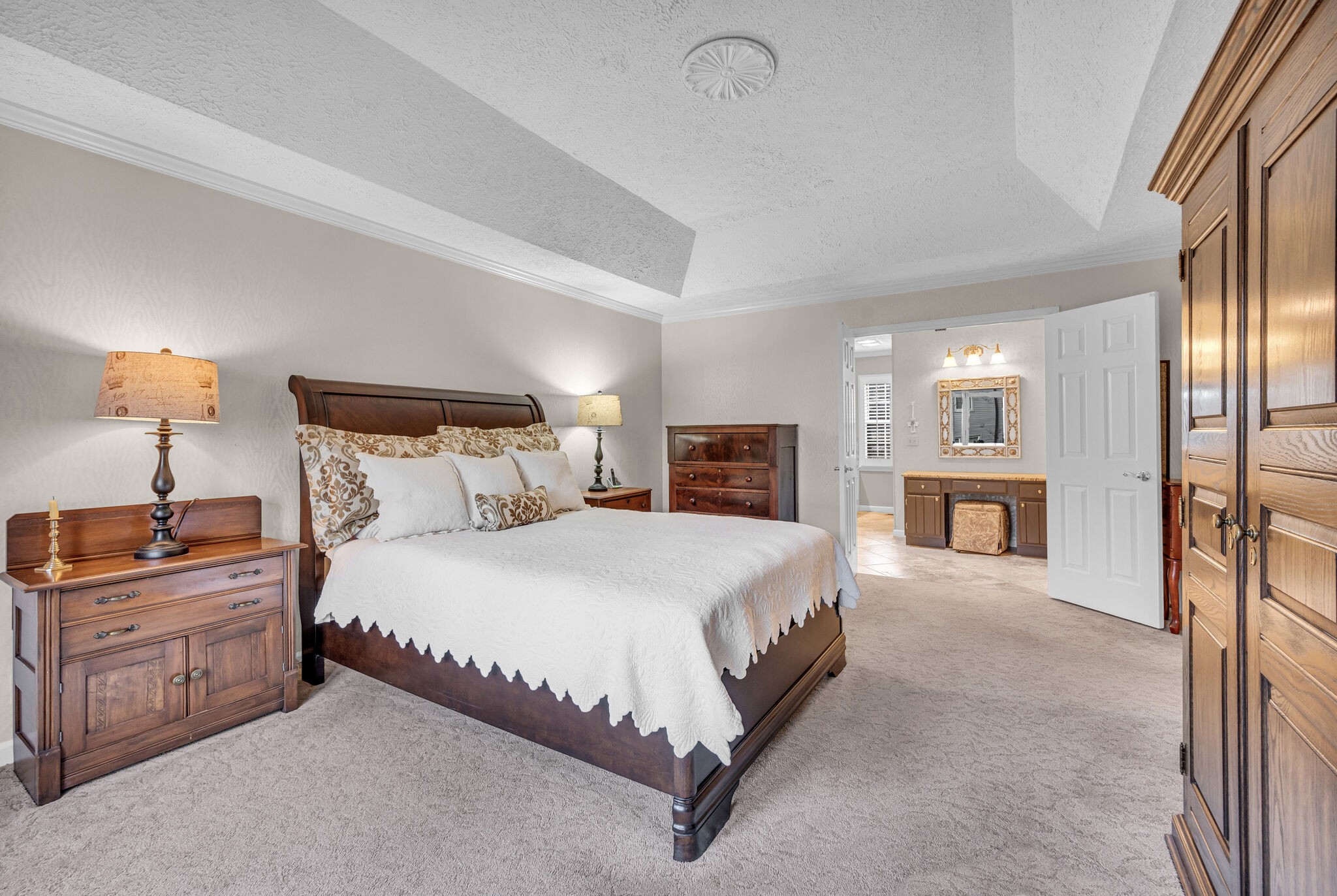 101 Hearthstone Manor Cir