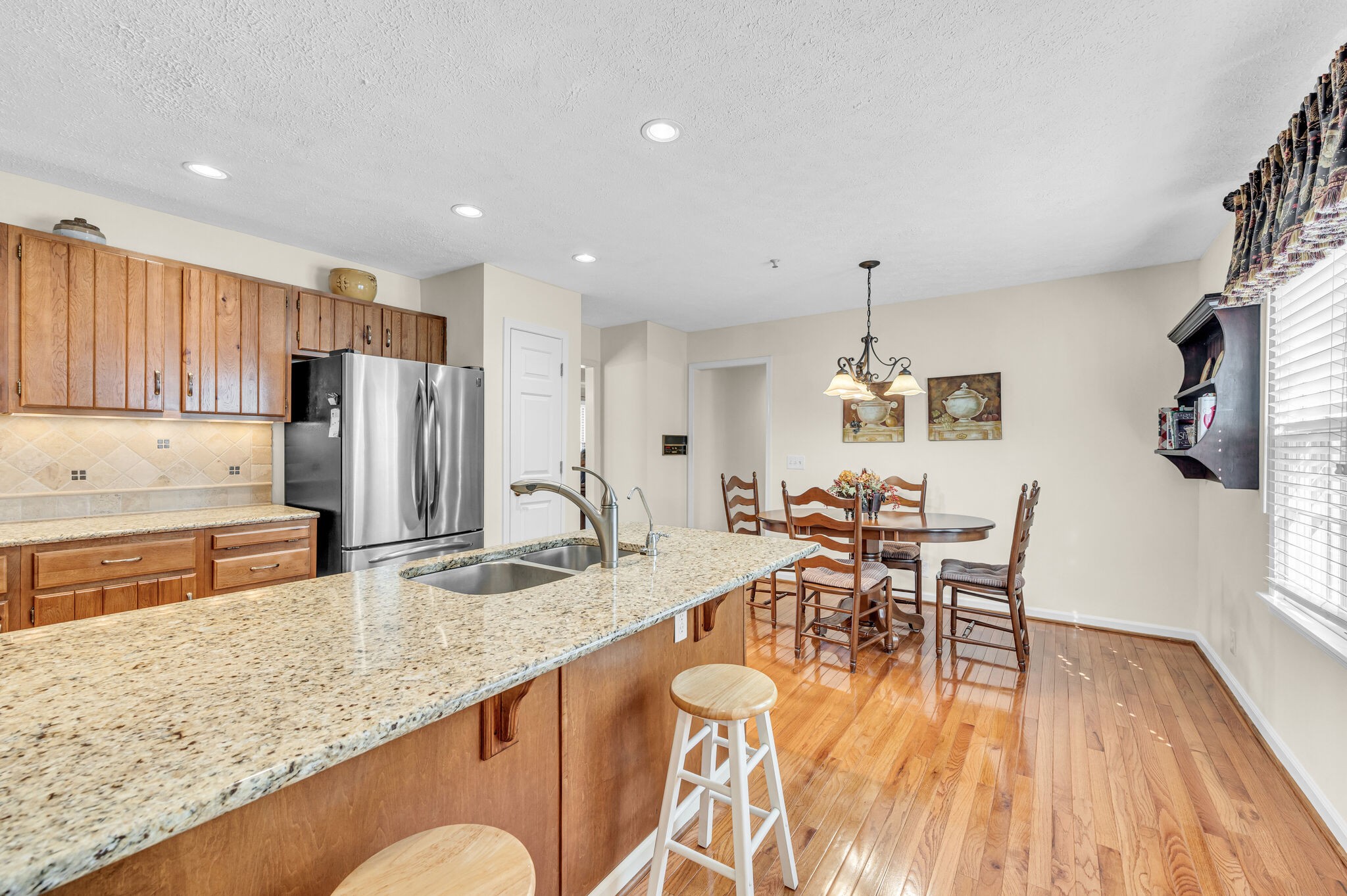 101 Hearthstone Manor Cir