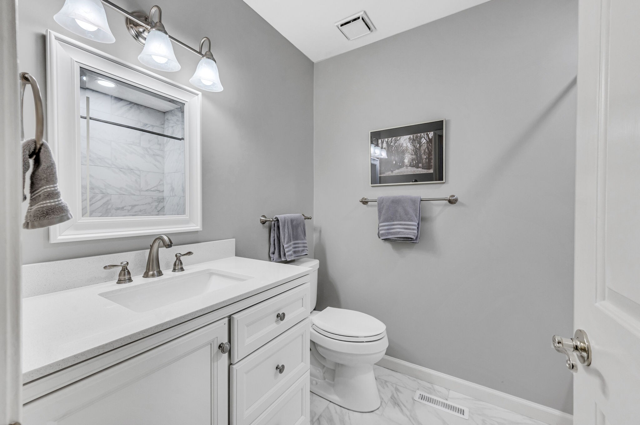 101 Hearthstone Manor Cir