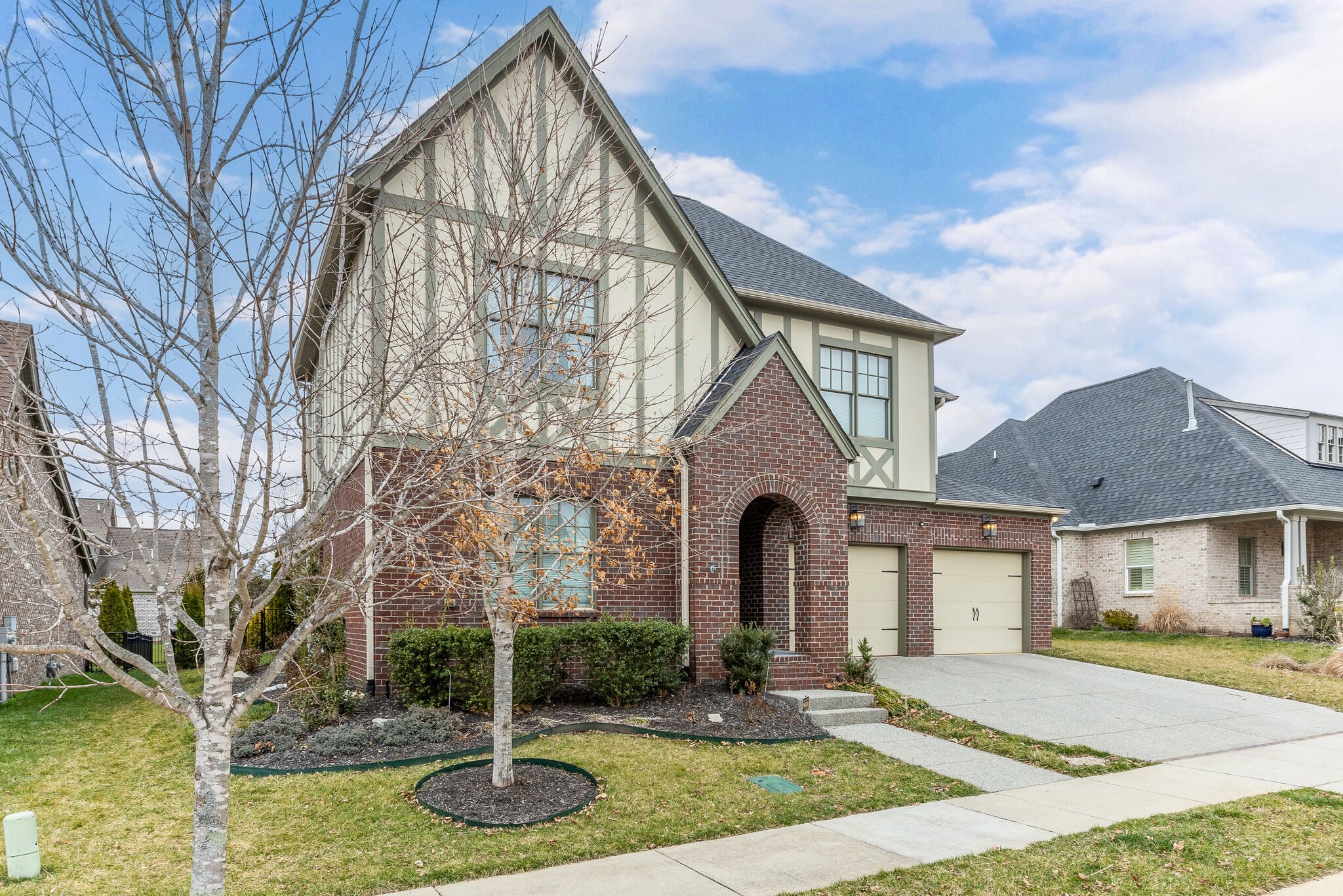 748 Fontwell Ln