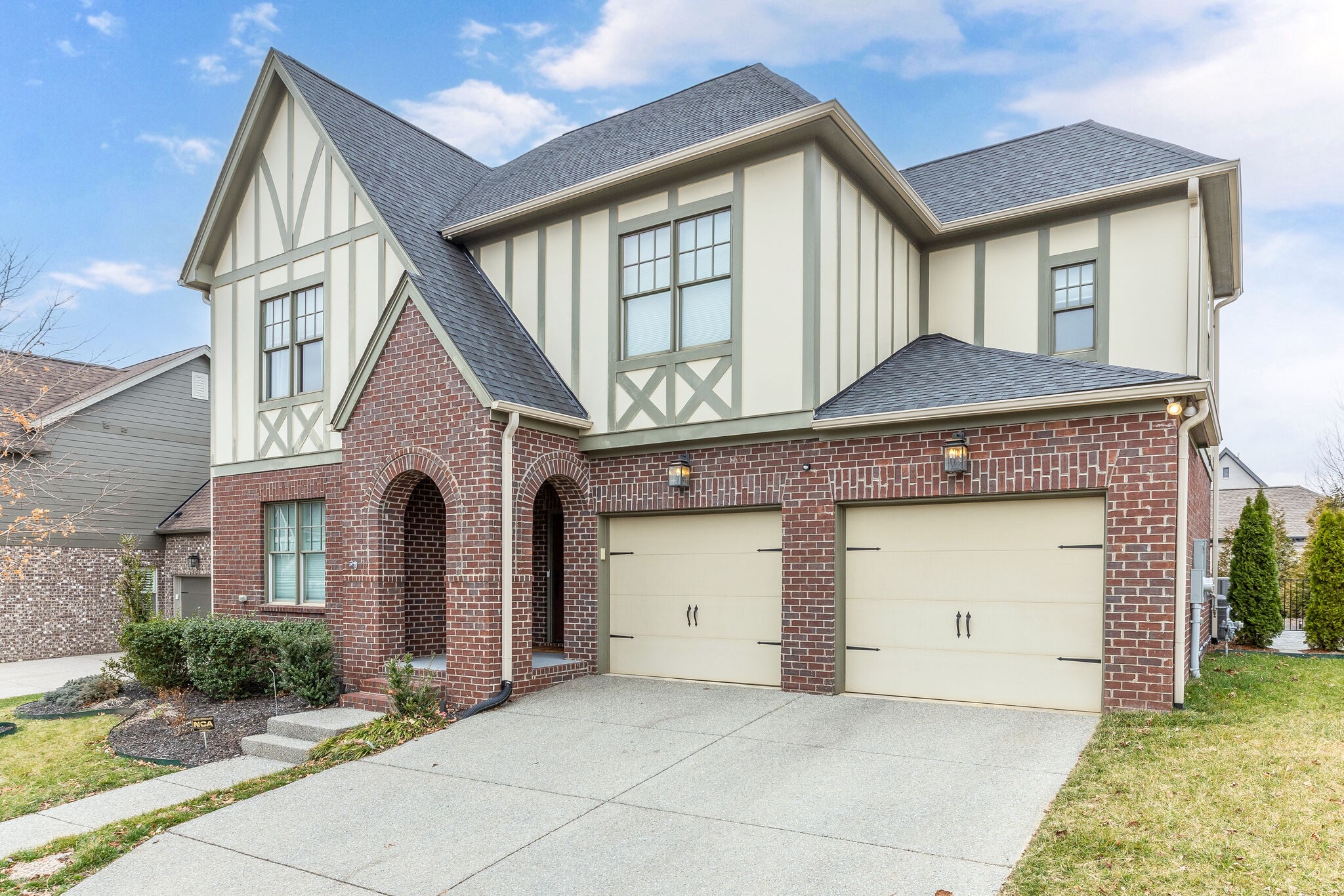 748 Fontwell Ln
