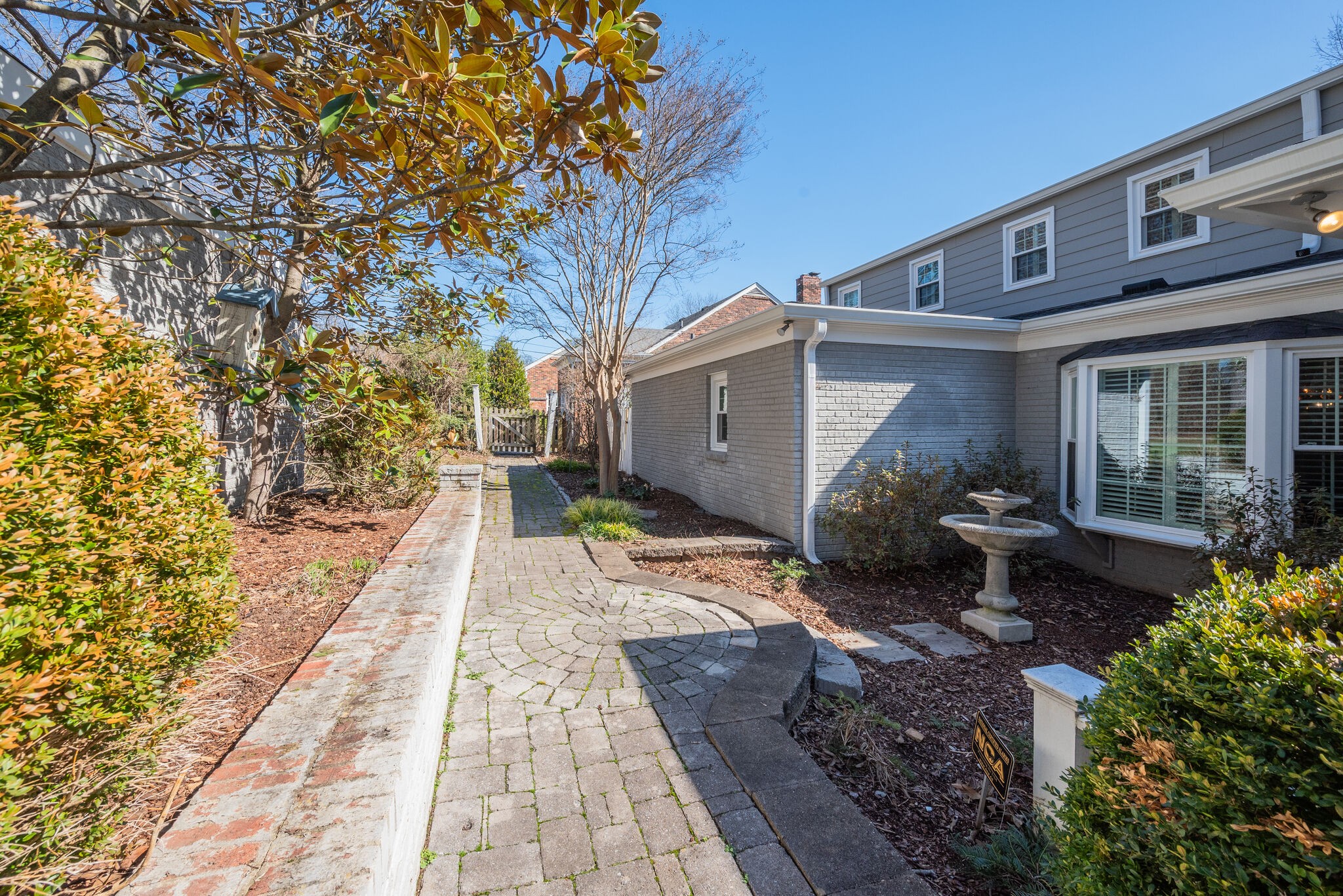 703 Clearview Dr