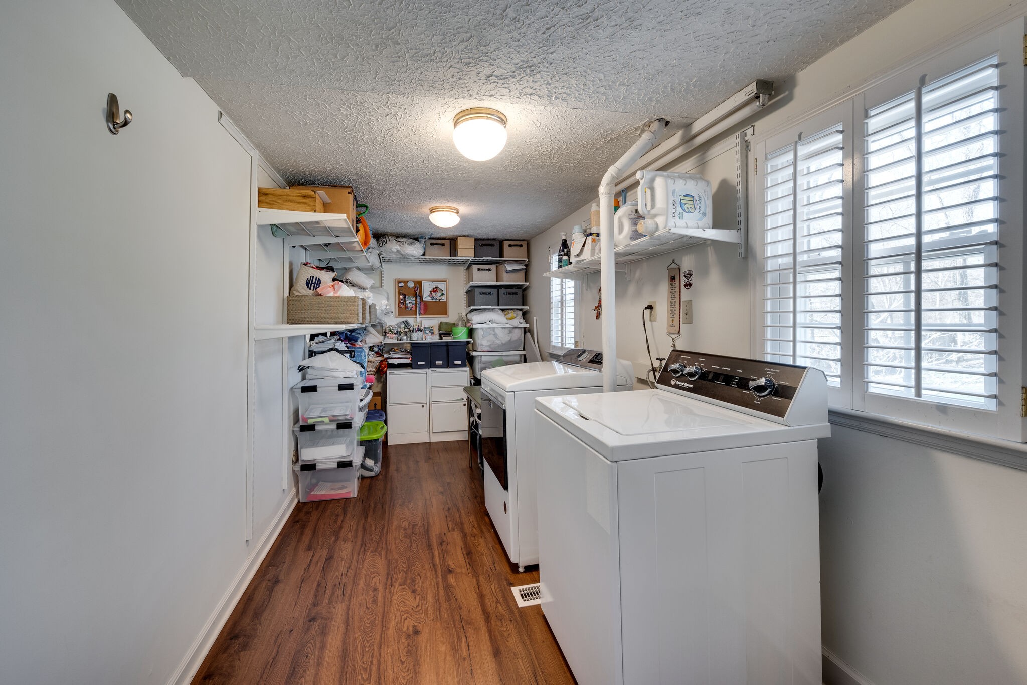 703 Clearview Dr