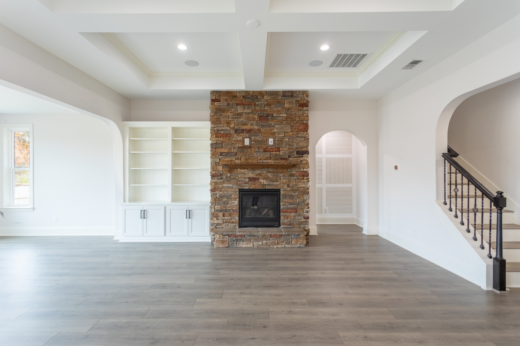 9798 Glenmore Ln