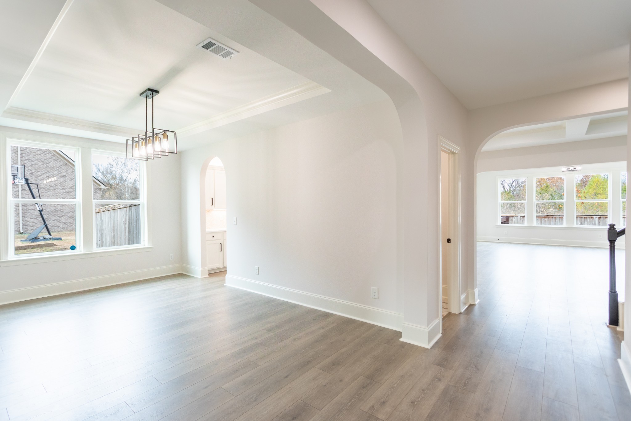 9798 Glenmore Ln