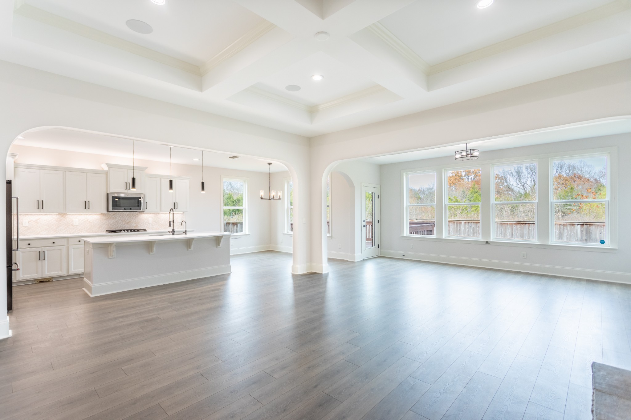 9798 Glenmore Ln