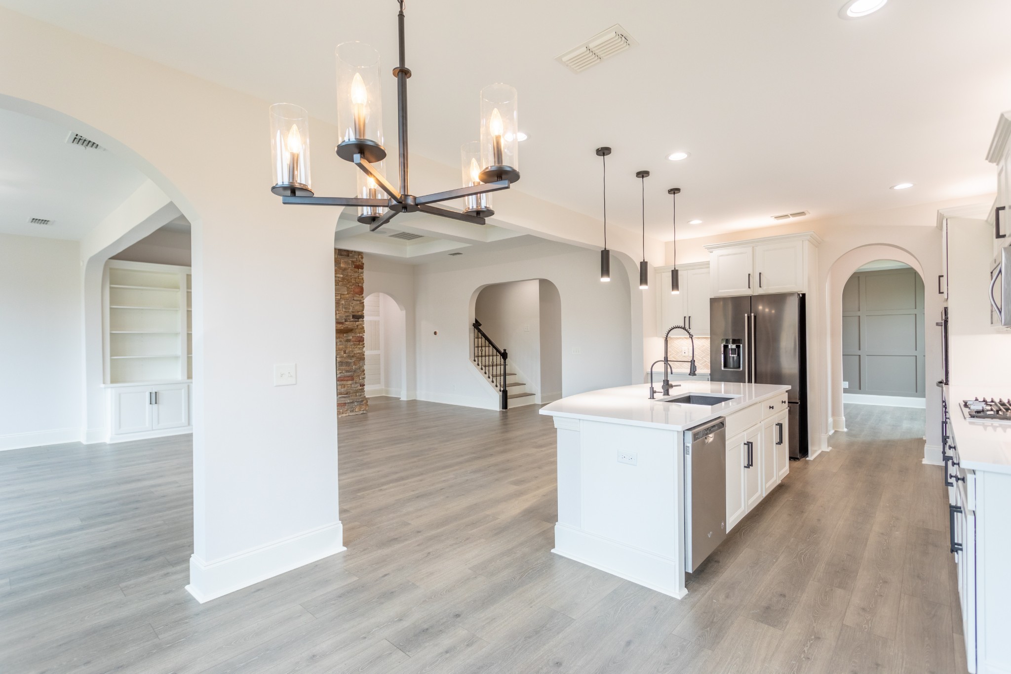 9798 Glenmore Ln