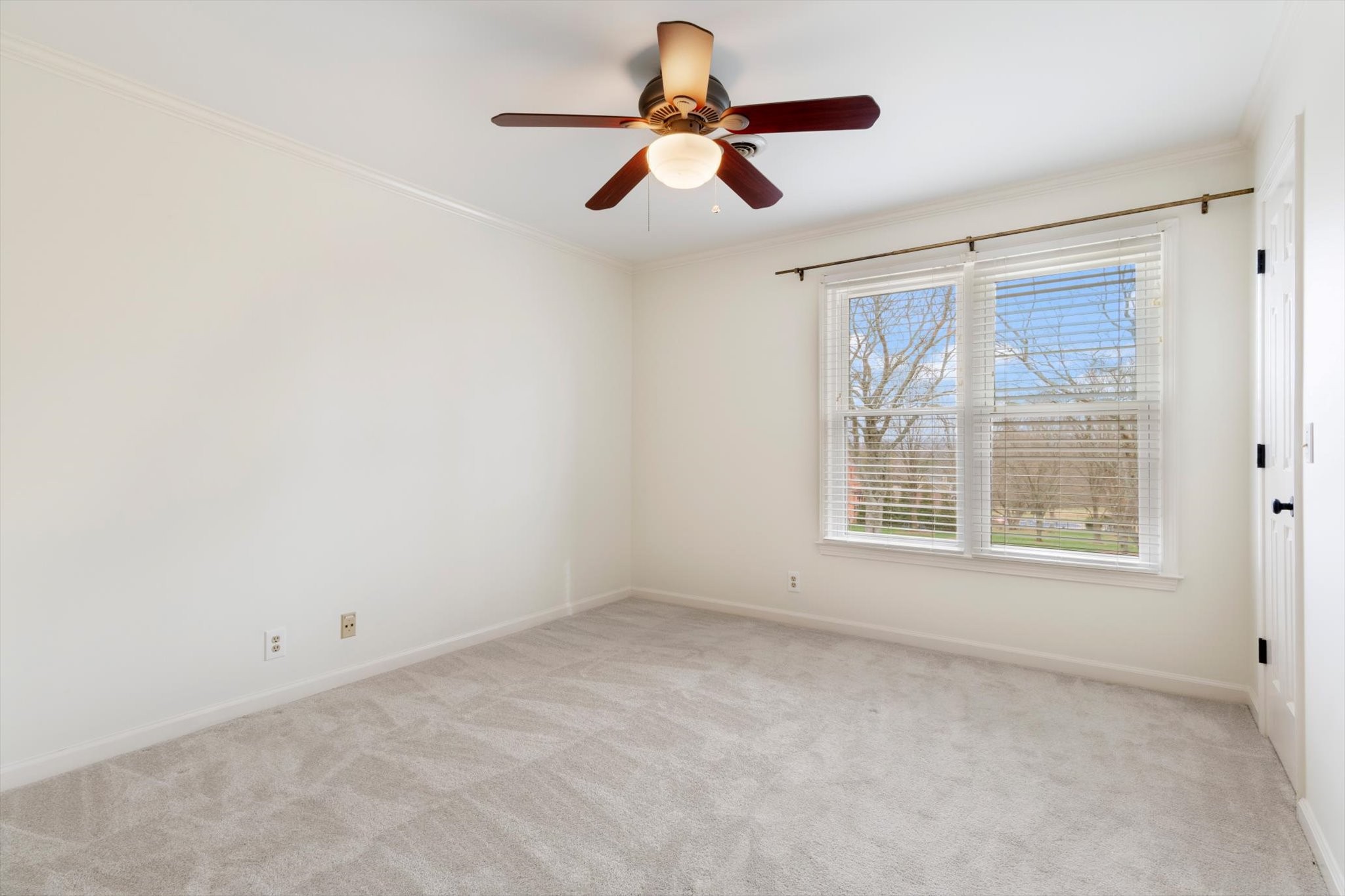 9540 Secretariat Ln