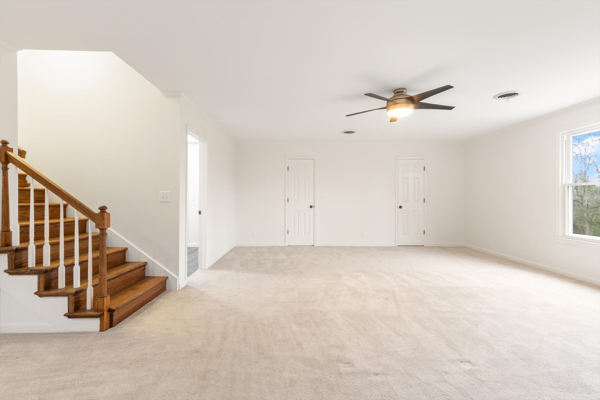 9540 Secretariat Ln