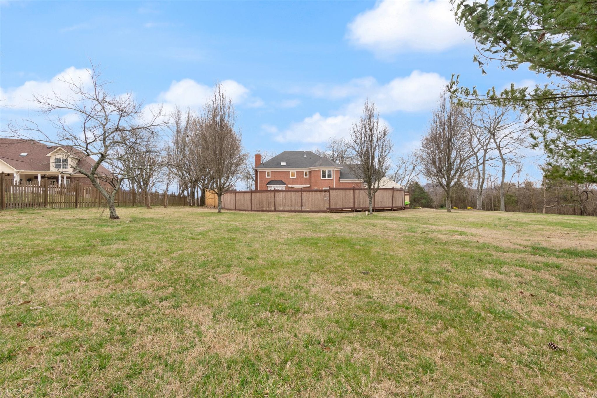 9540 Secretariat Ln