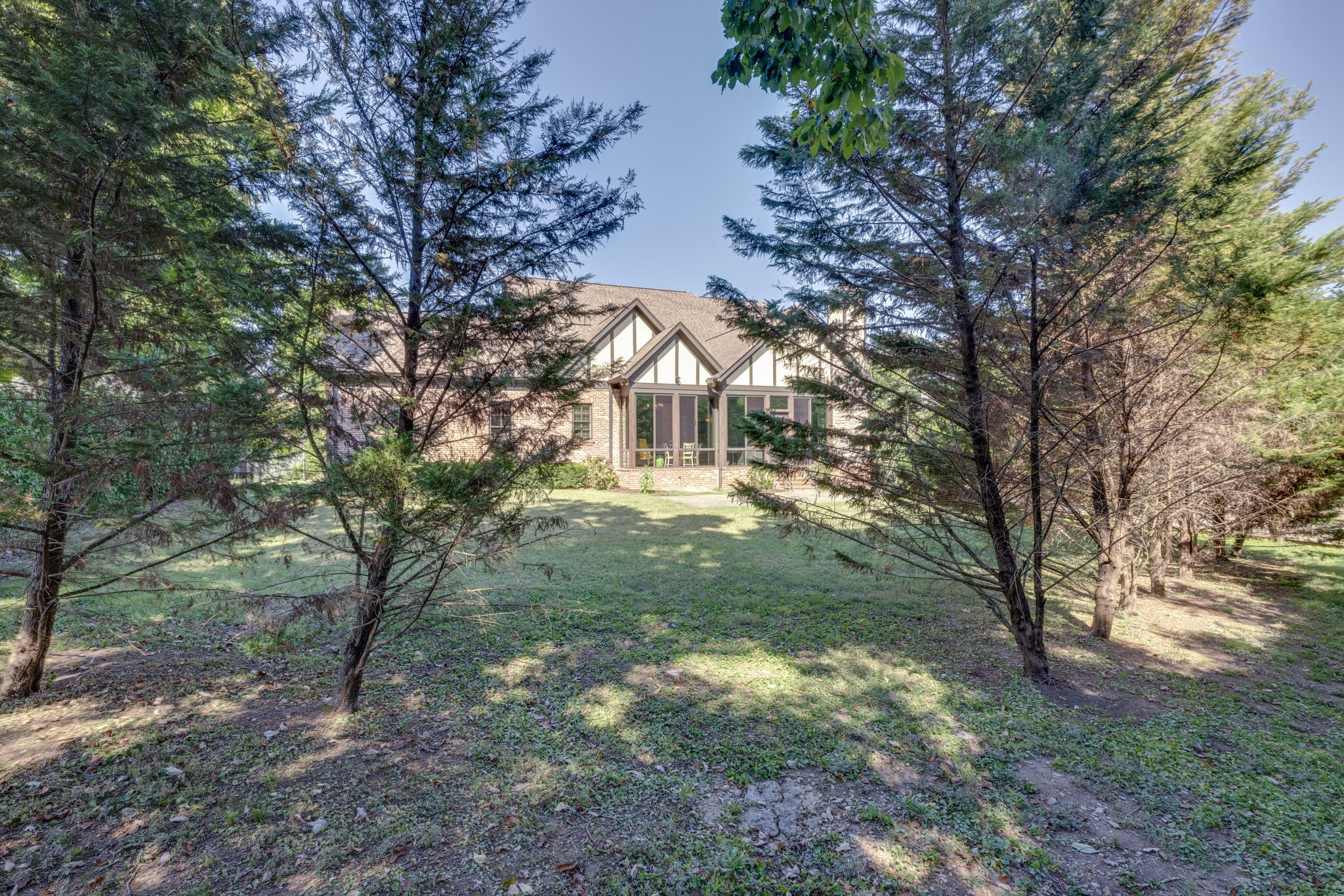 2209 Hobbs Rd