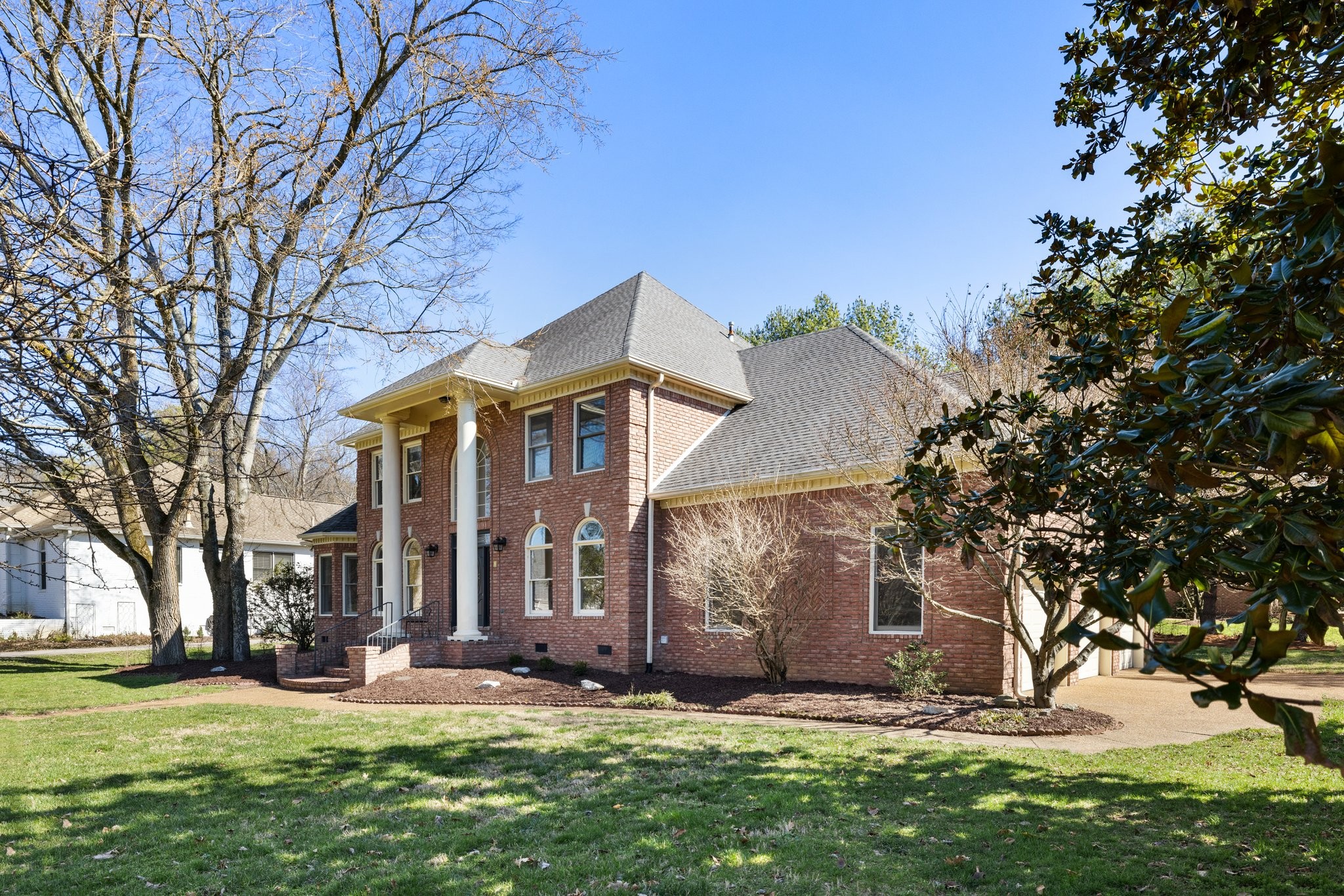 9485 Highwood Hill Rd