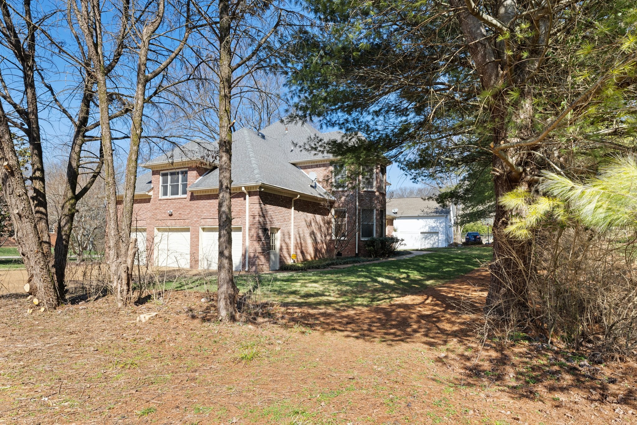 9485 Highwood Hill Rd
