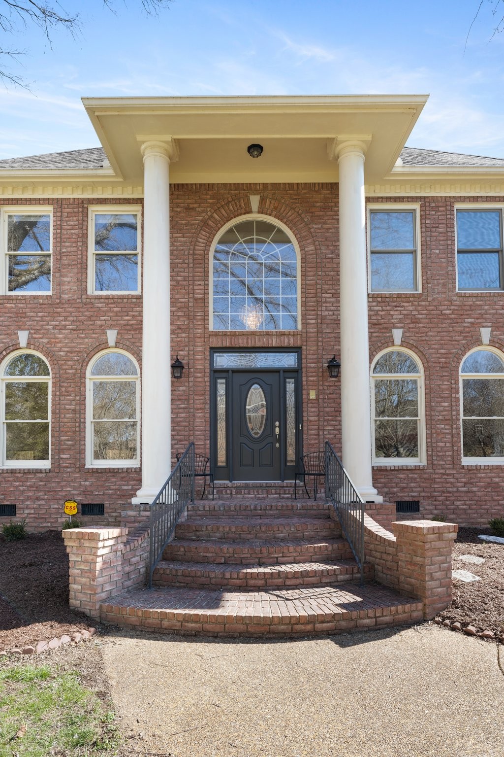 9485 Highwood Hill Rd