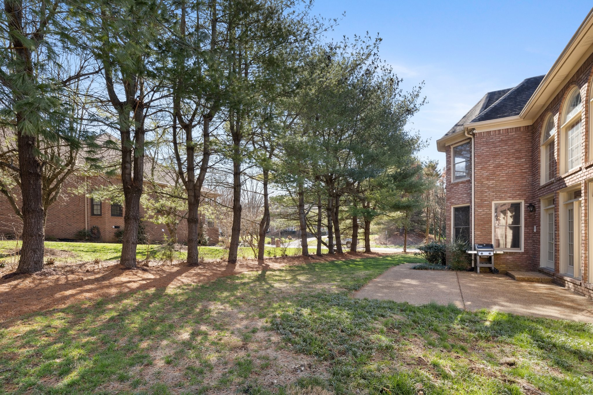 9485 Highwood Hill Rd