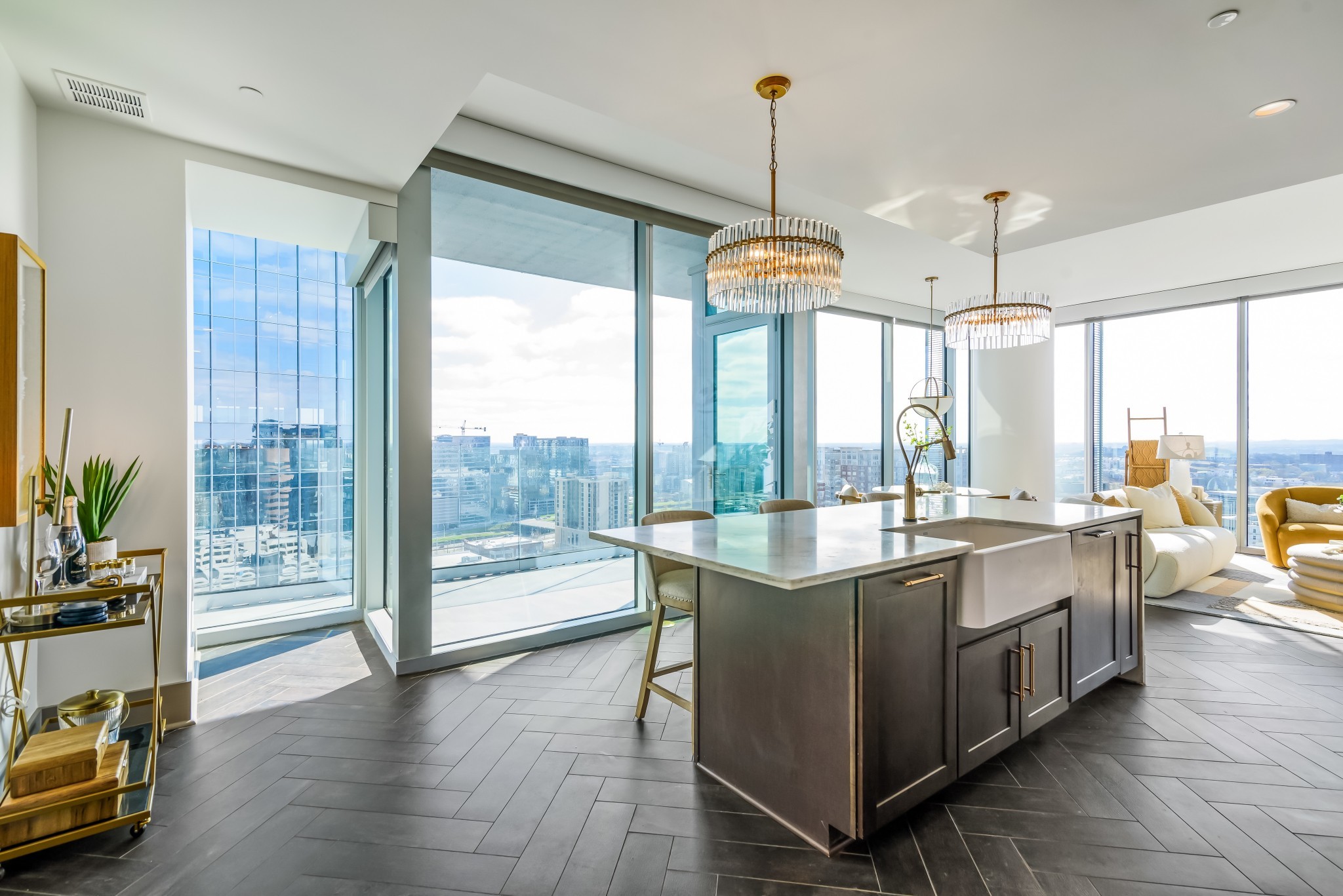 1616 West End Ave Unit: 2107