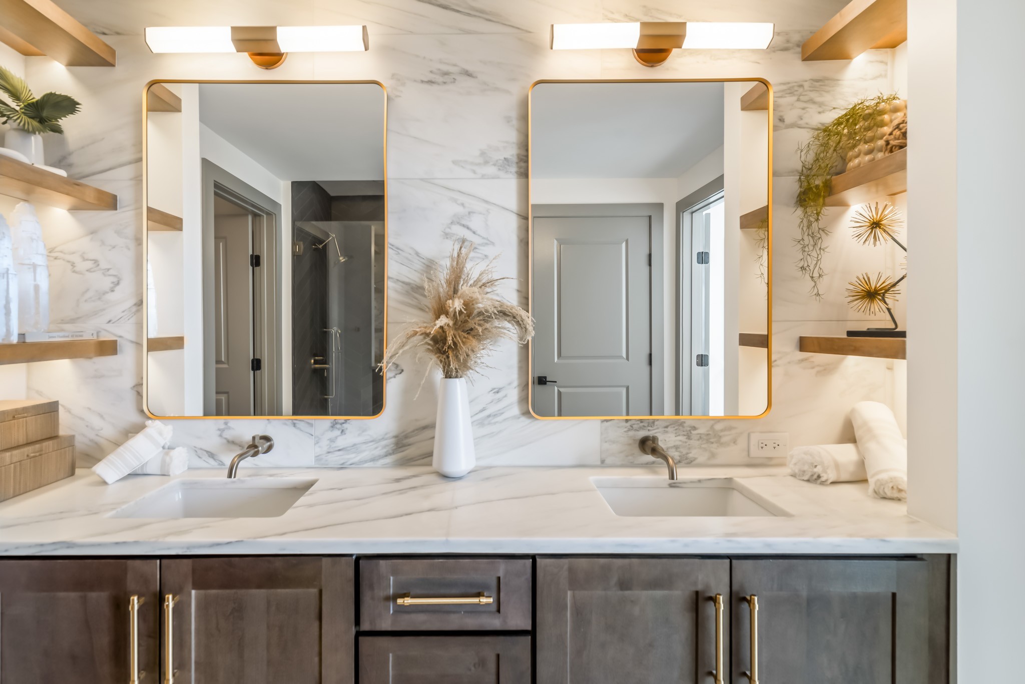 1616 West End Ave Unit: 2107