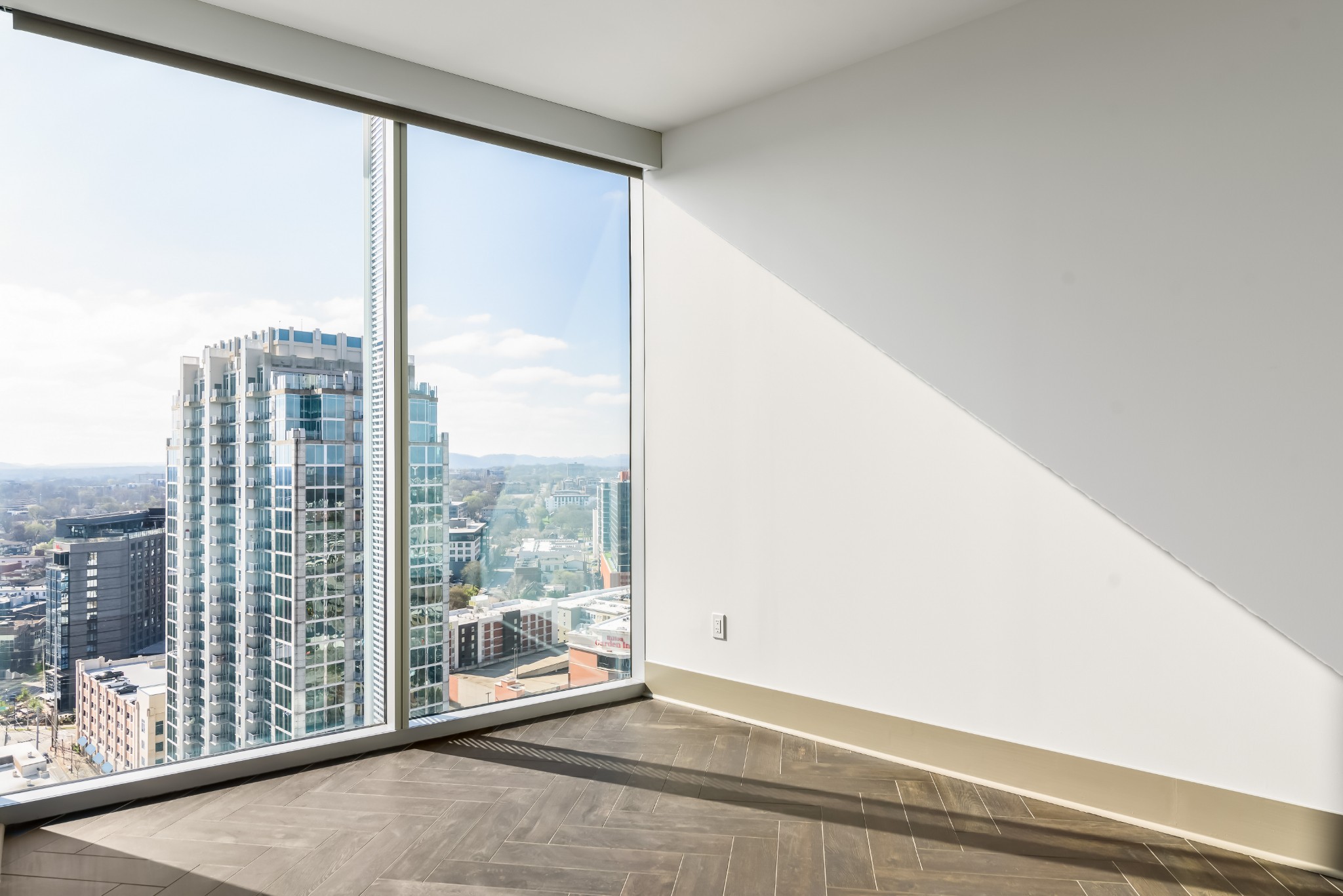 1616 West End Ave Unit: 2107