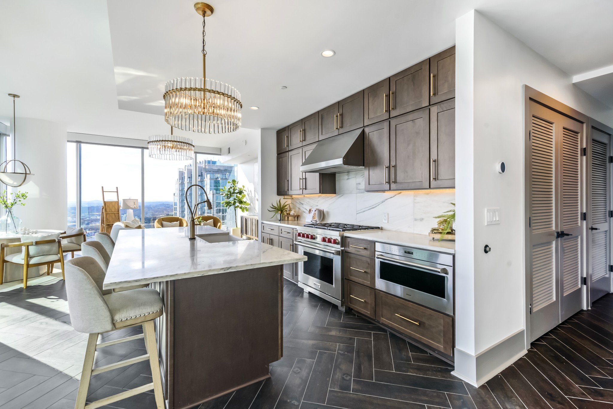 1616 West End Ave Unit: 2107