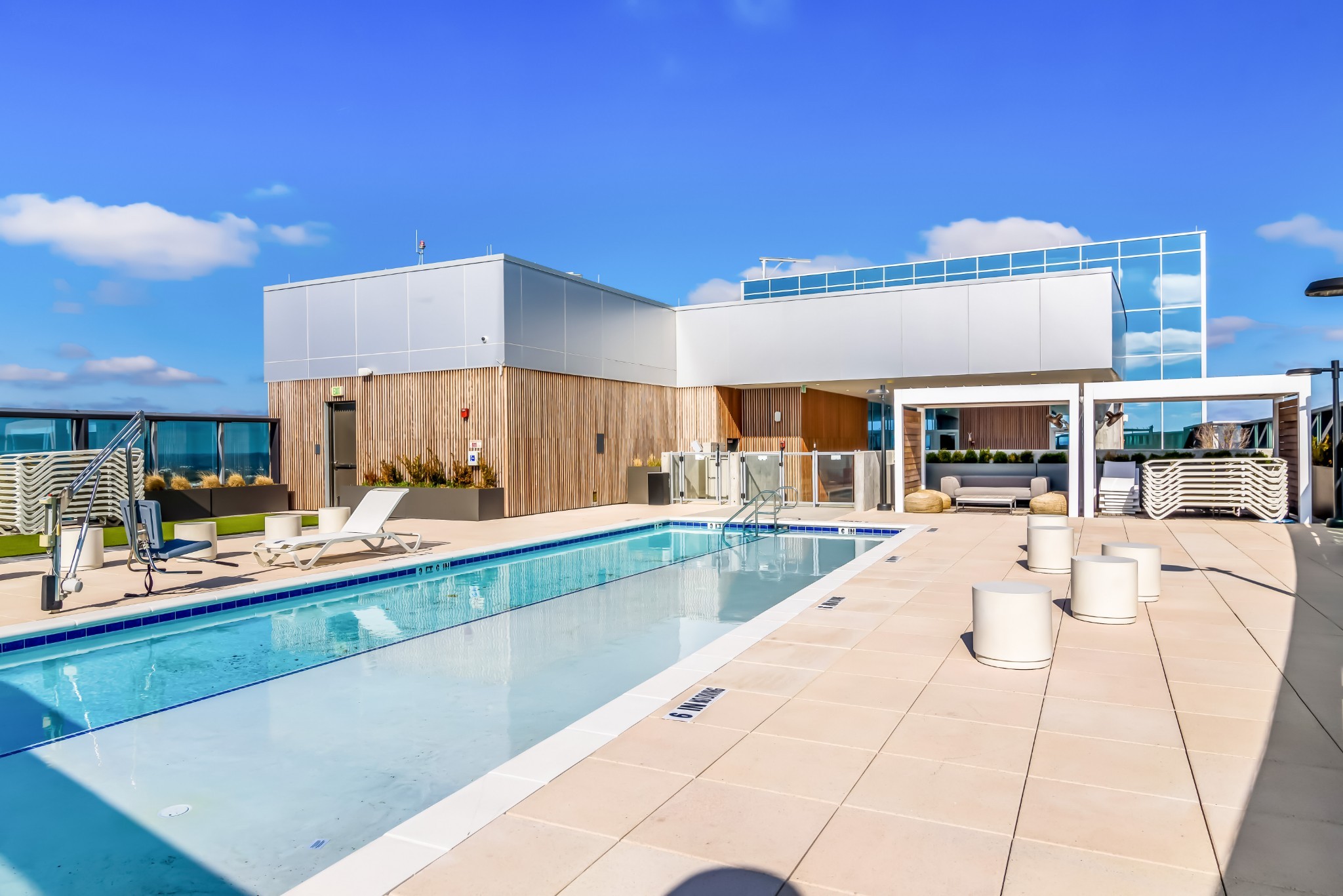 1616 West End Ave Unit: 2107
