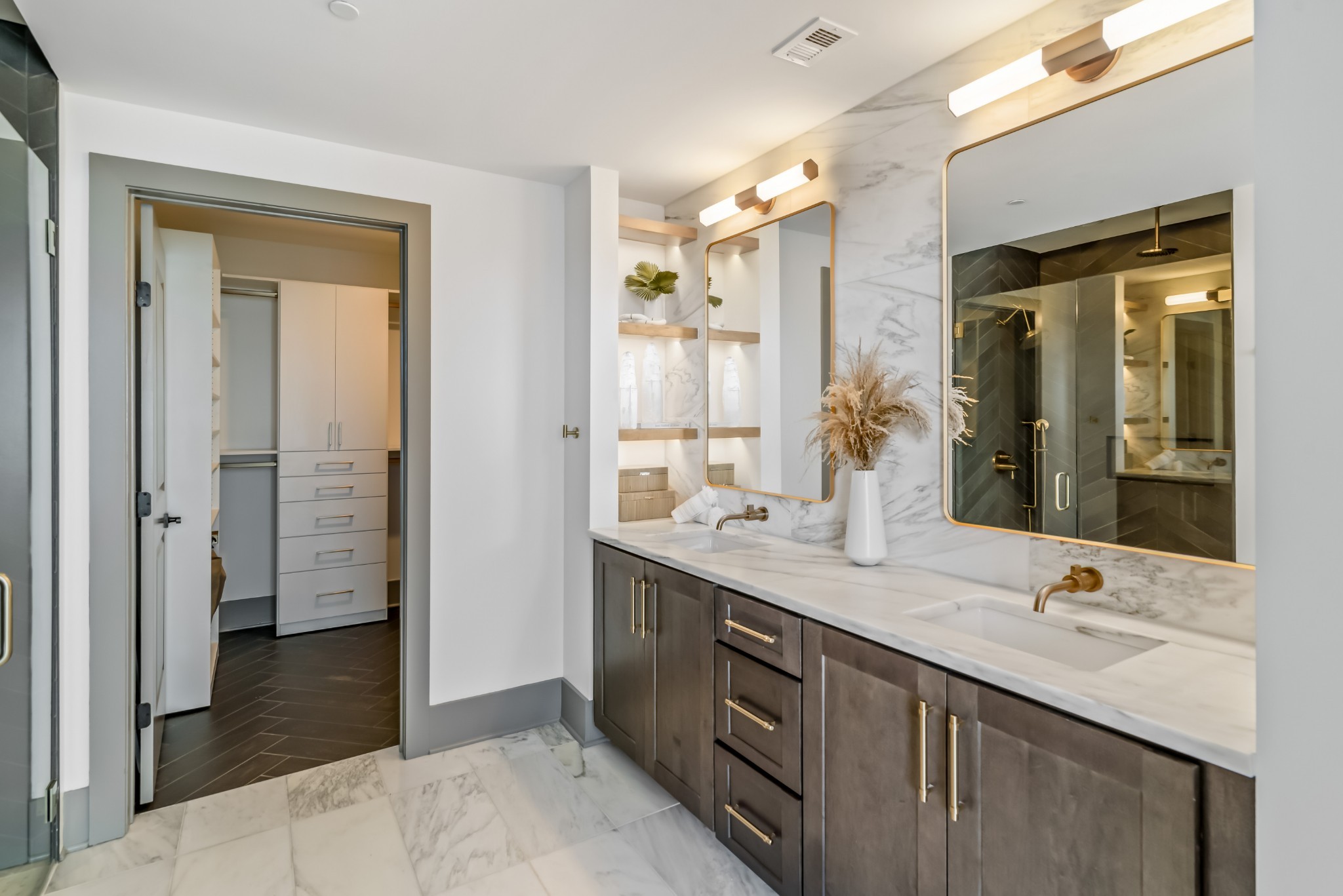 1616 West End Ave Unit: 2107