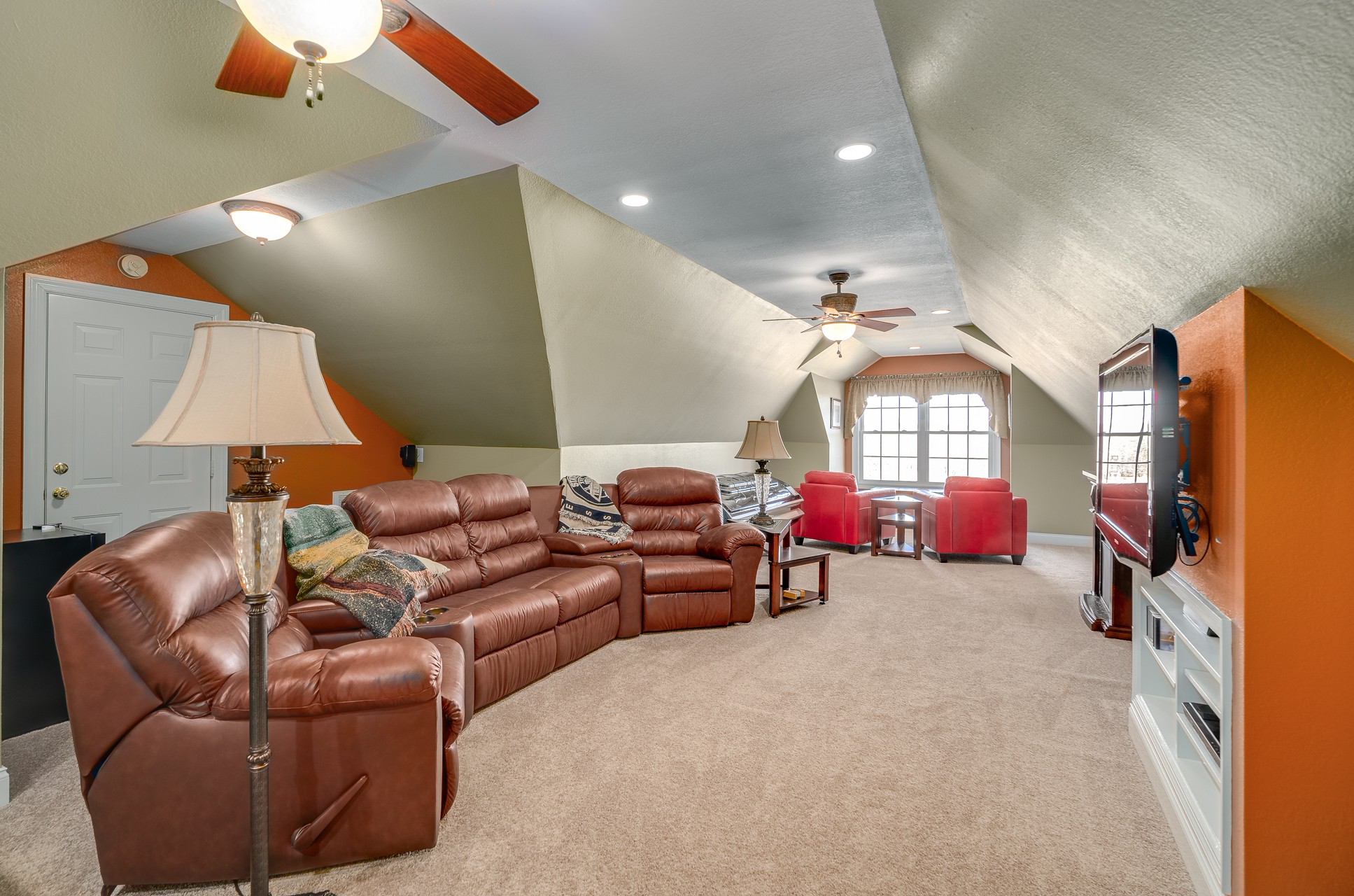 215 Stage Coach Rd