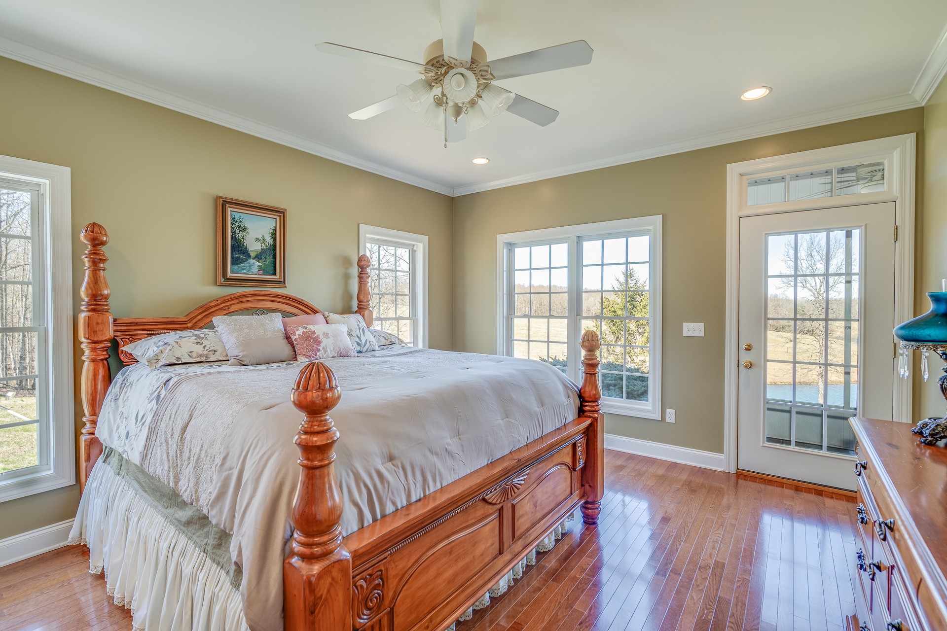 215 Stage Coach Rd