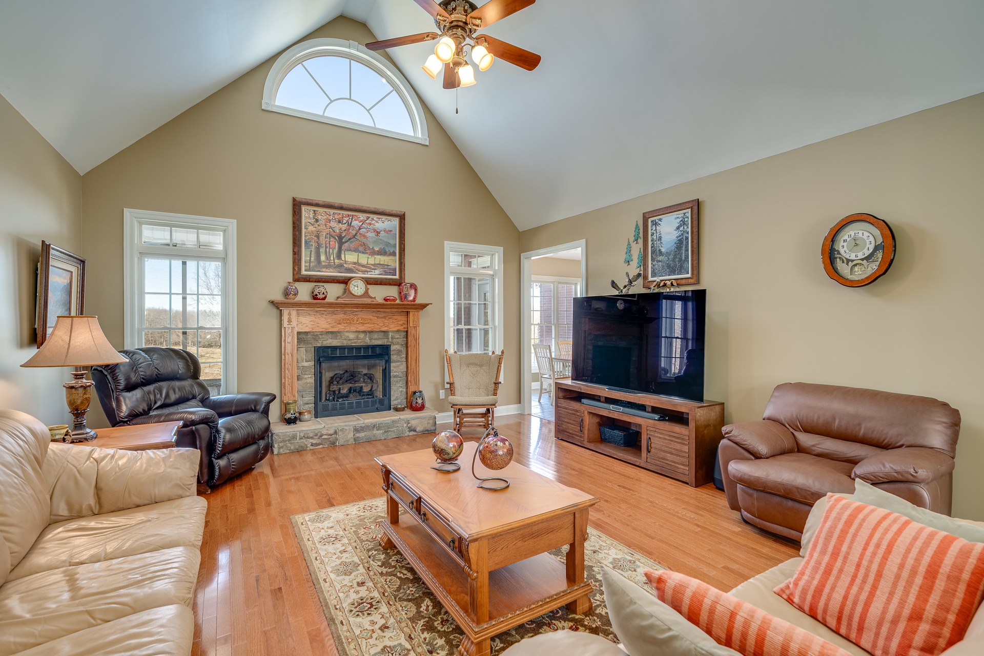 215 Stage Coach Rd
