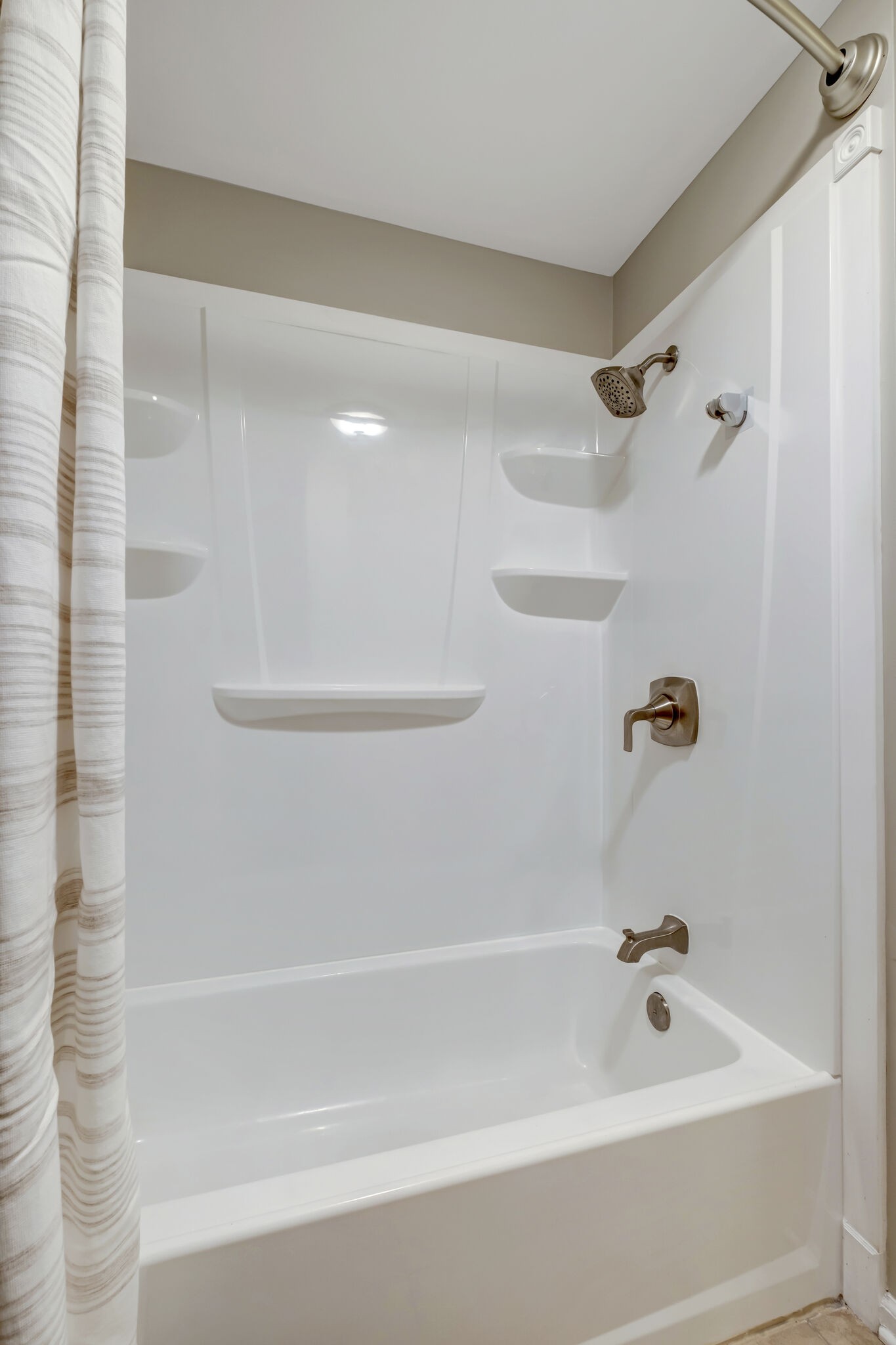 6820 Highway 70, S Unit: 207