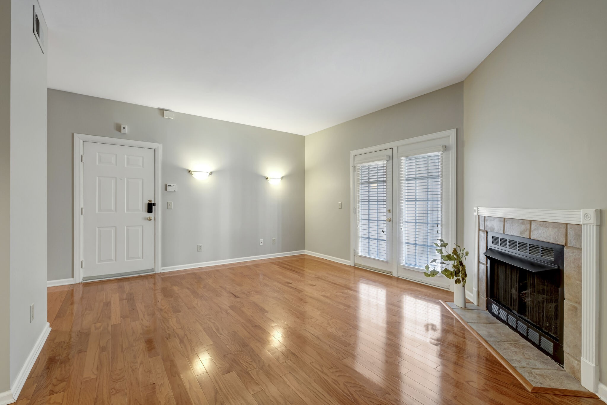 6820 Highway 70, S Unit: 207