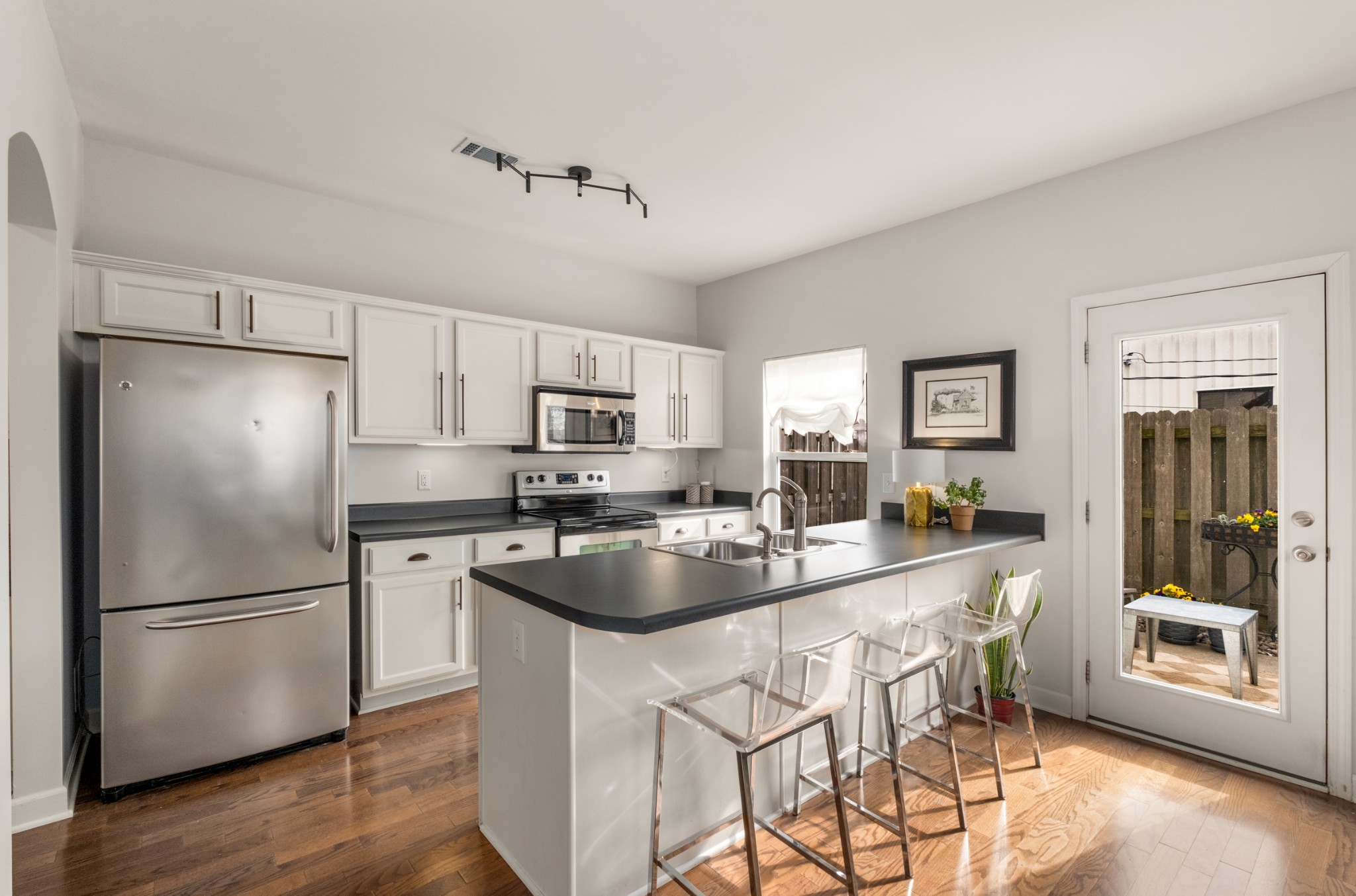 553 Rosedale Ave Unit: 136