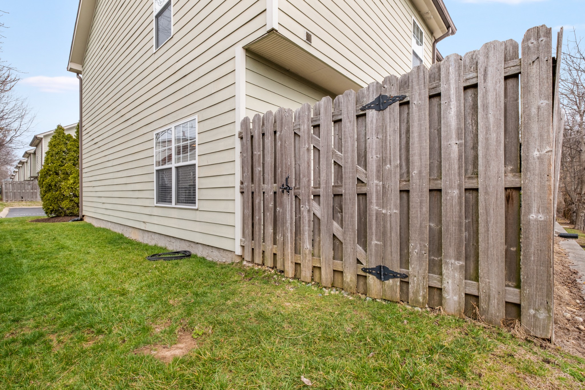 553 Rosedale Ave Unit: 136