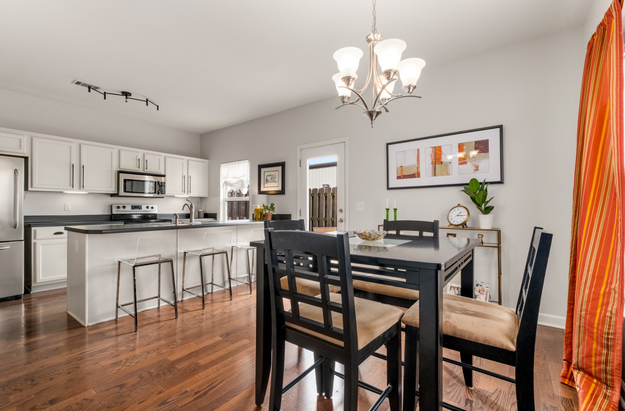 553 Rosedale Ave Unit: 136