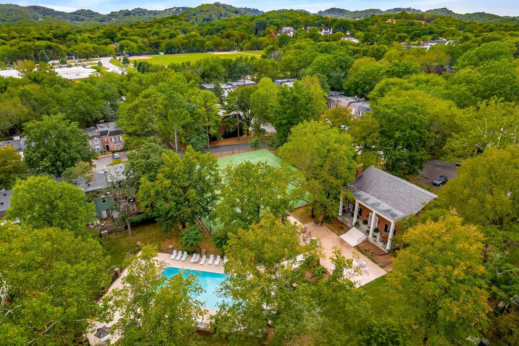4400 Belmont Park Ter Unit: 240