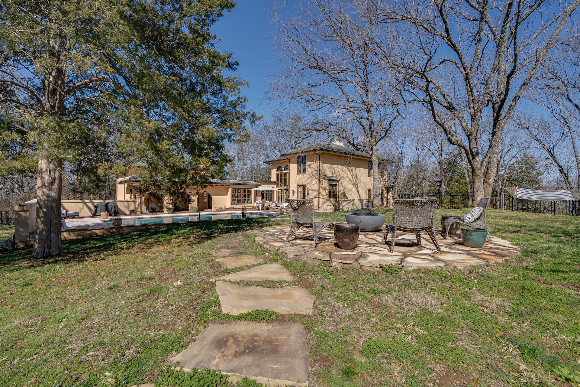 104 Vaughn Rd