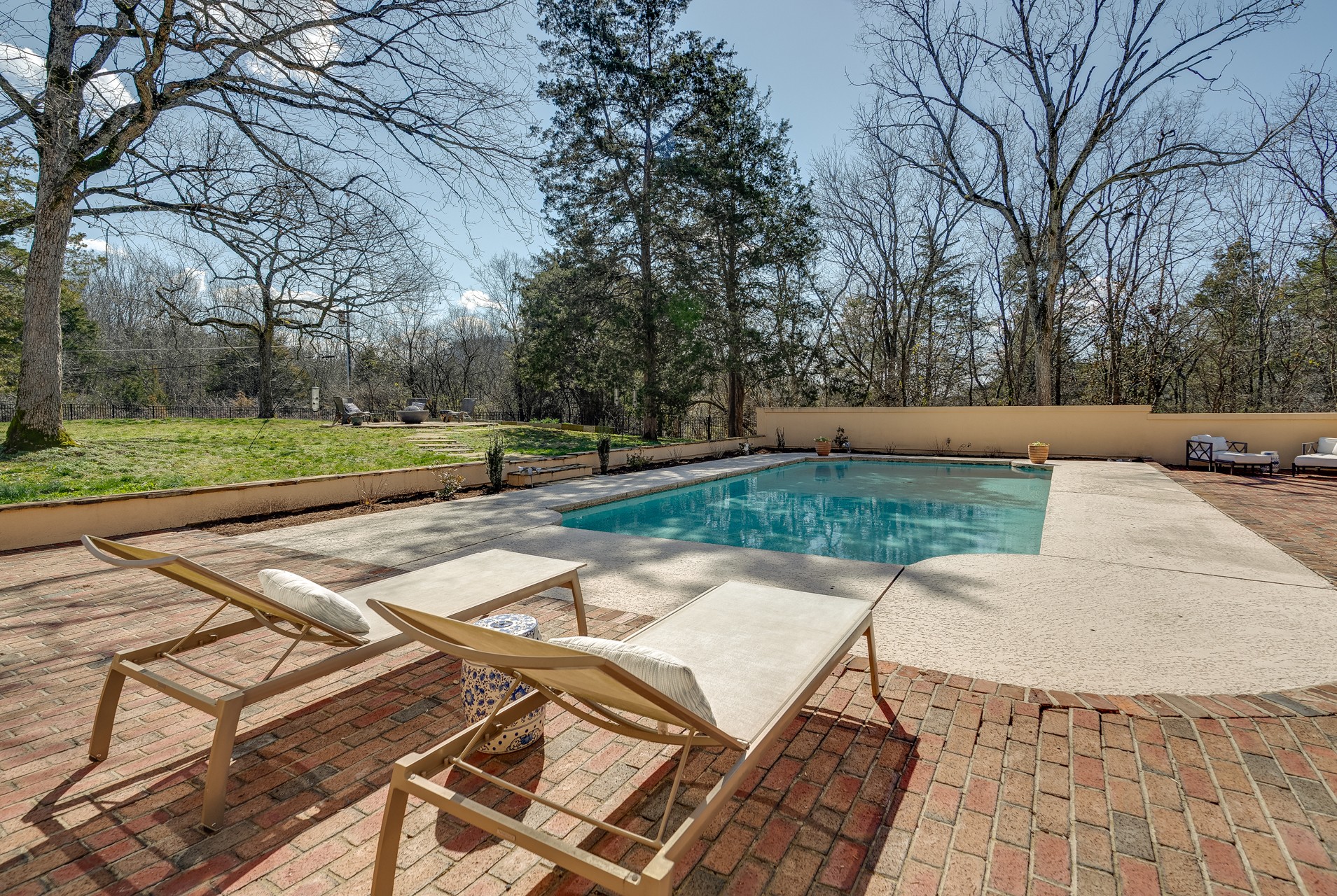 104 Vaughn Rd