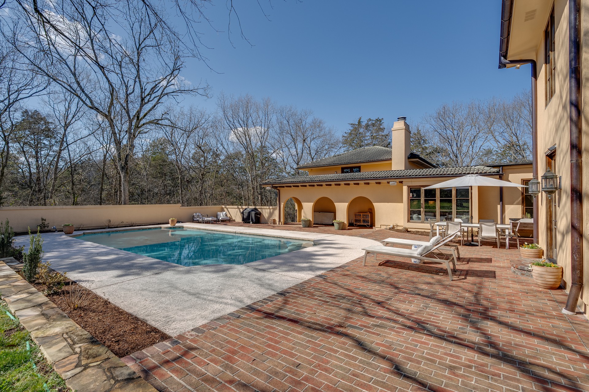 104 Vaughn Rd