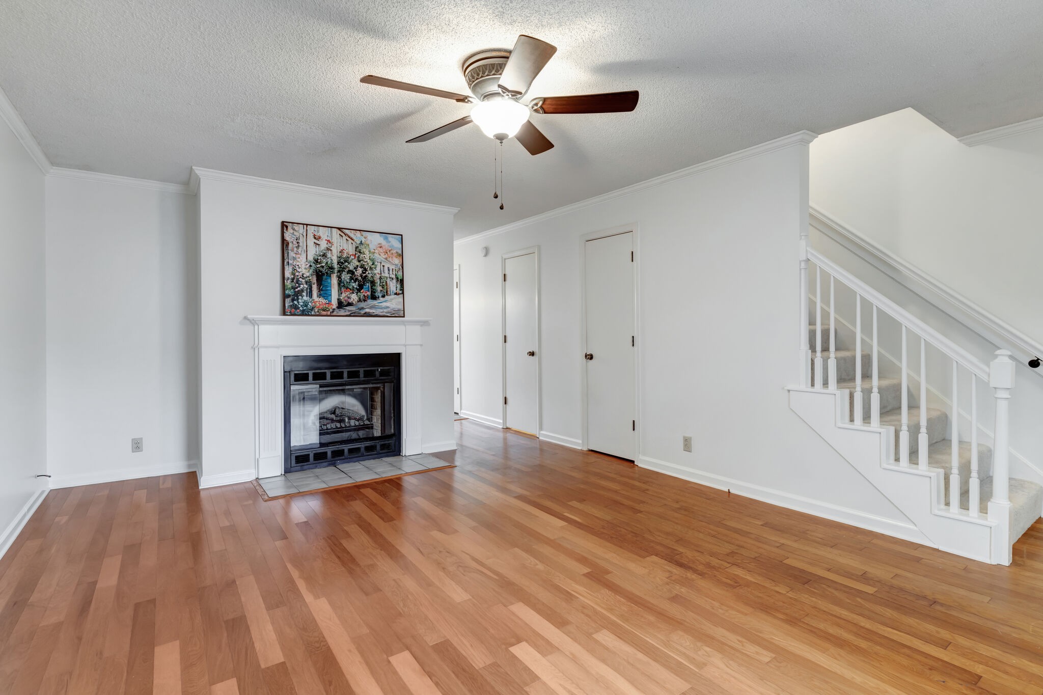 110 Champney Ct