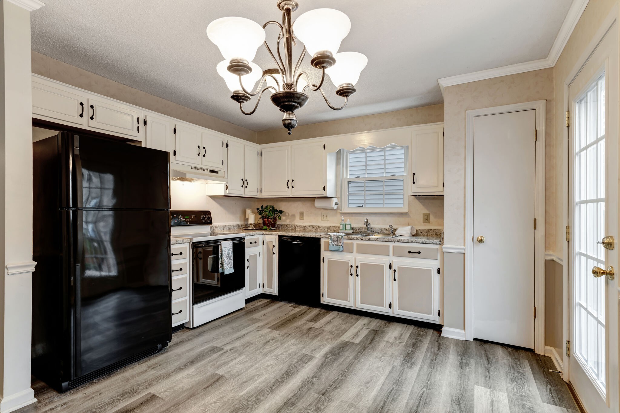 110 Champney Ct