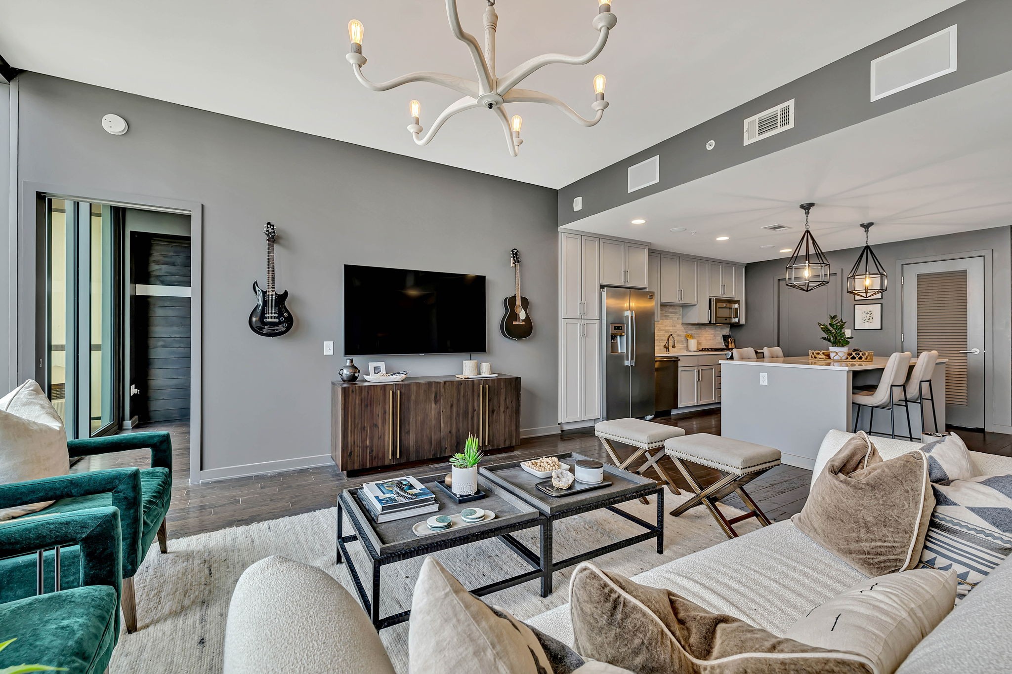 1212 Laurel St Unit: 1704